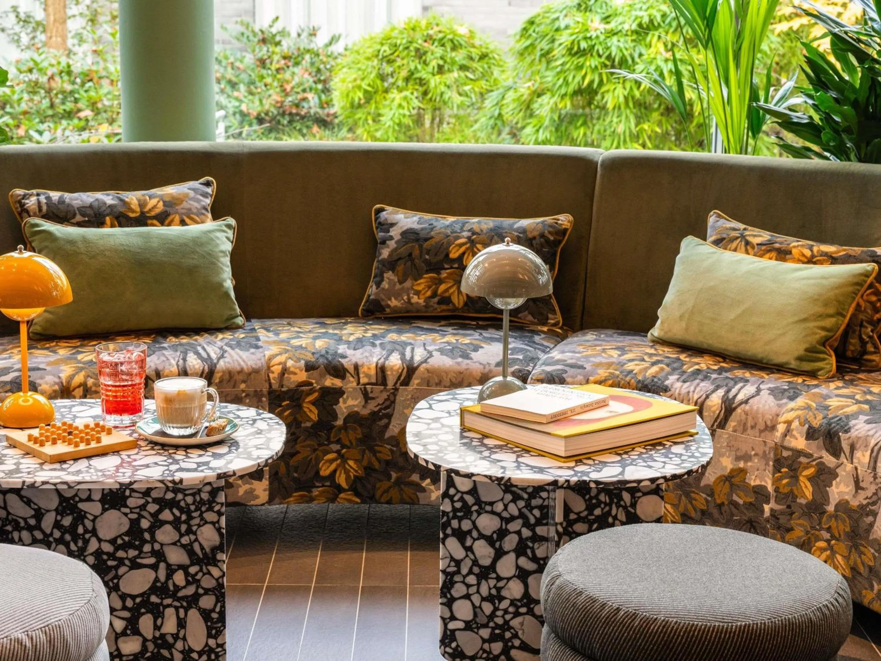 Restaurant/places to eat in TRIBE Düsseldorf