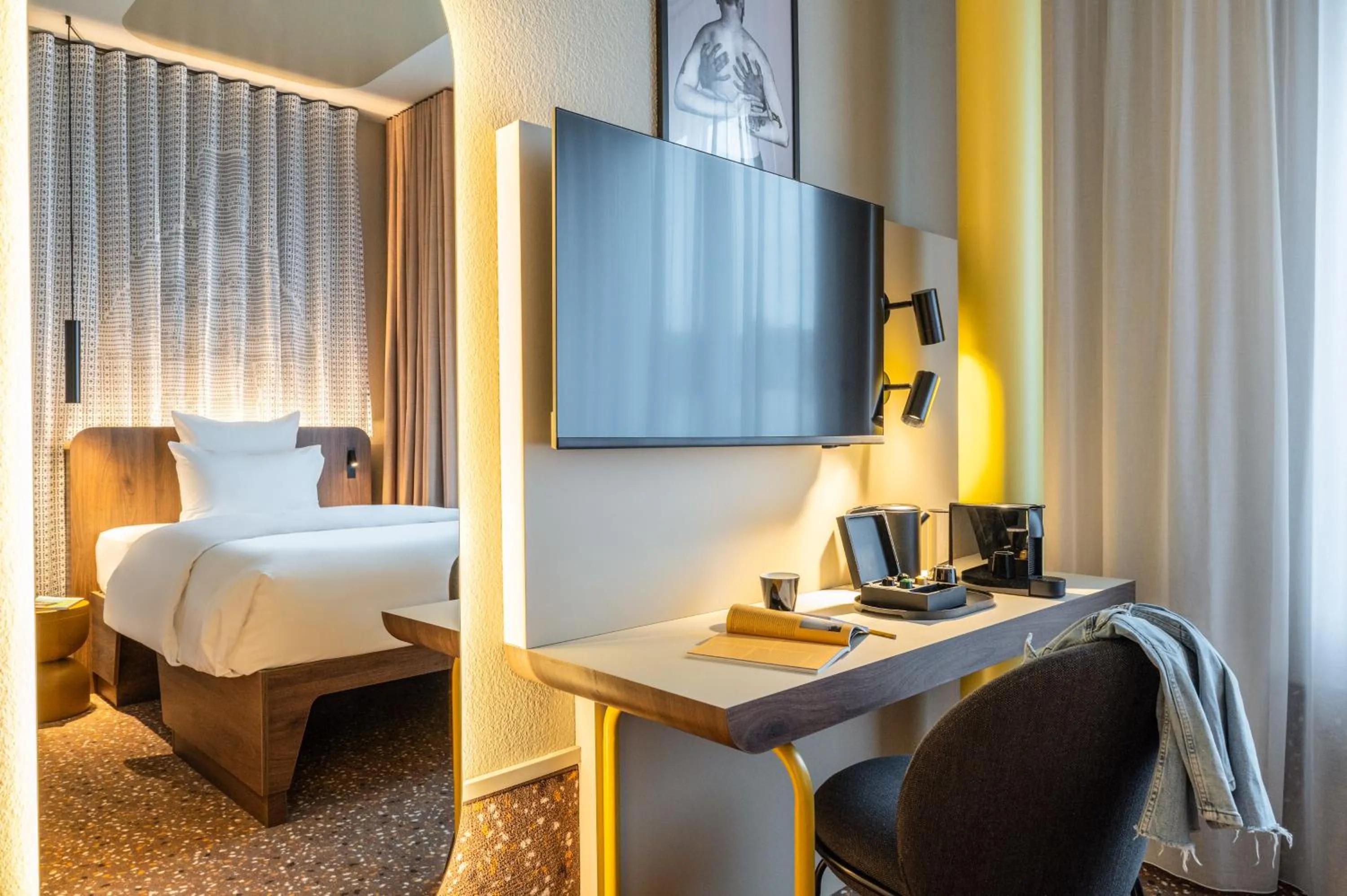 Bed in TRIBE Düsseldorf