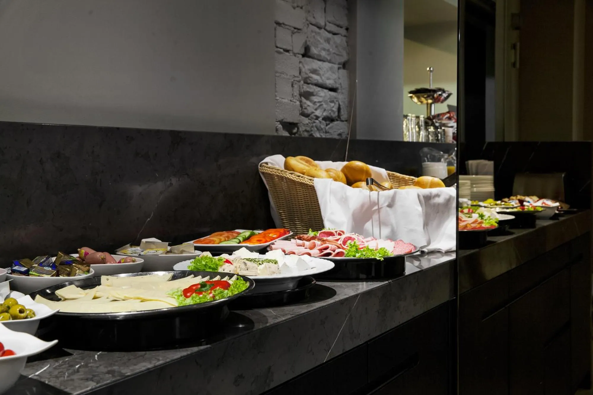 Breakfast in The Suite Hotel Garden