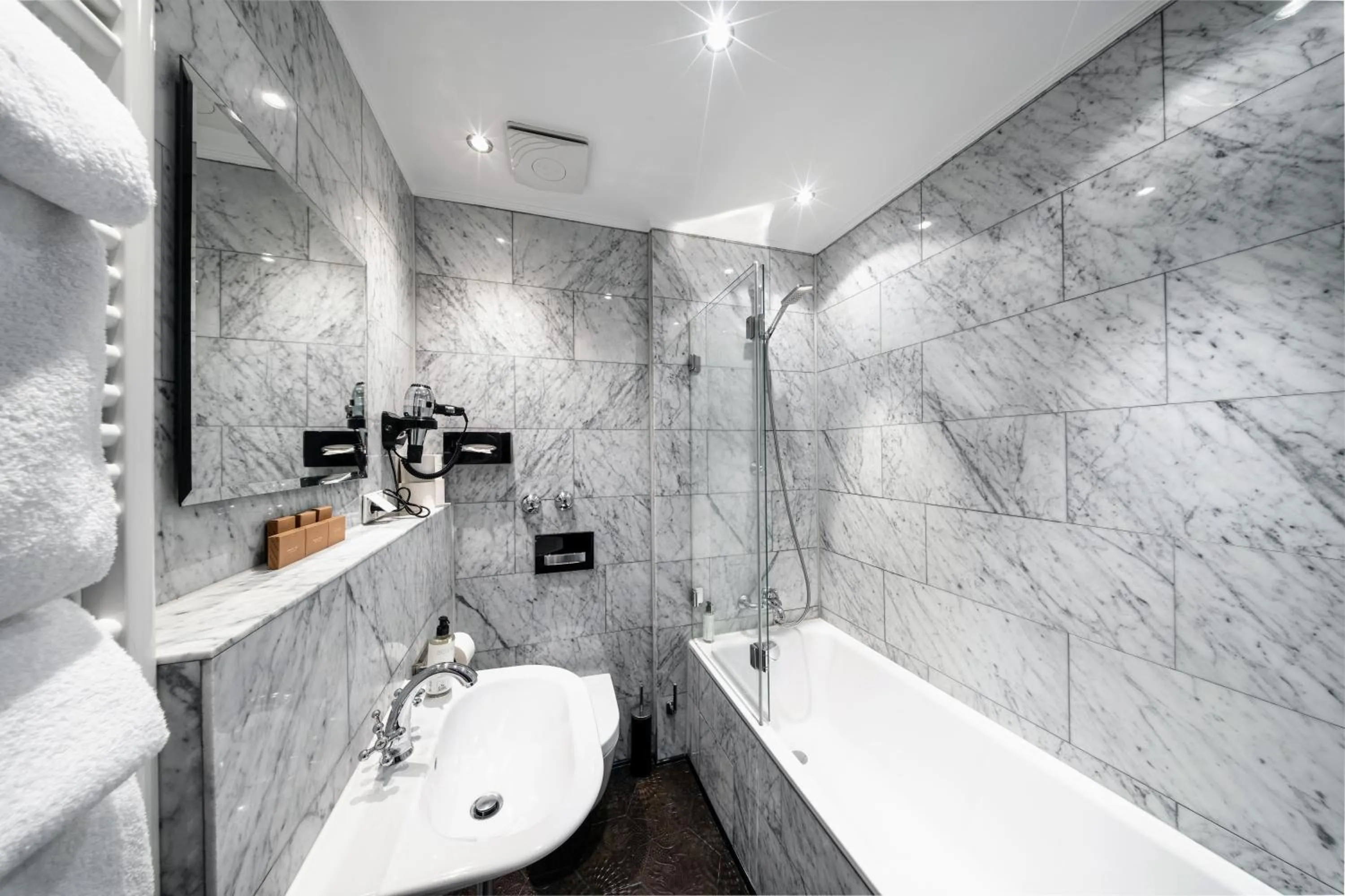 The Suite Hotel Garden