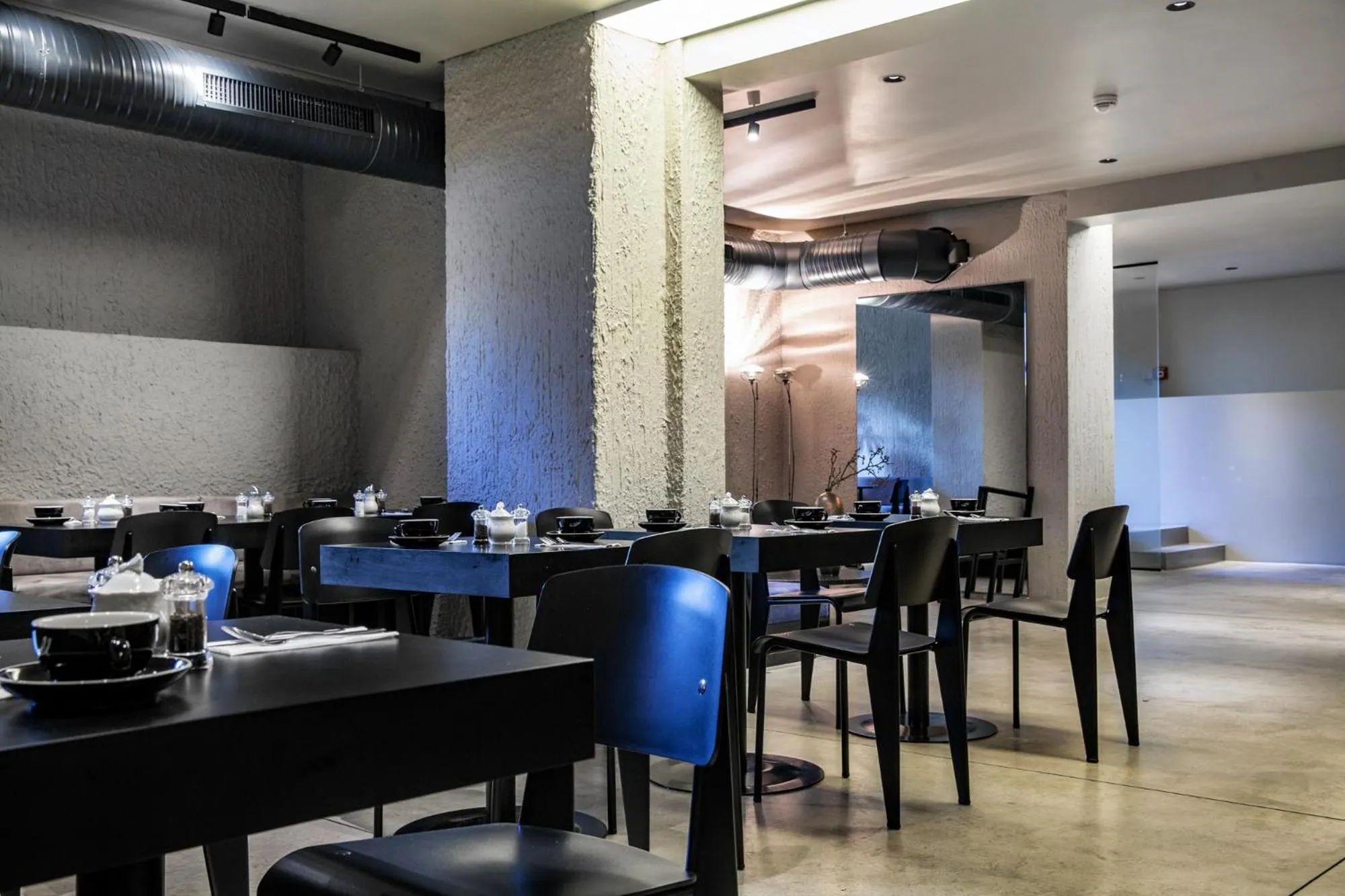 Breakfast in The Suite Hotel Garden