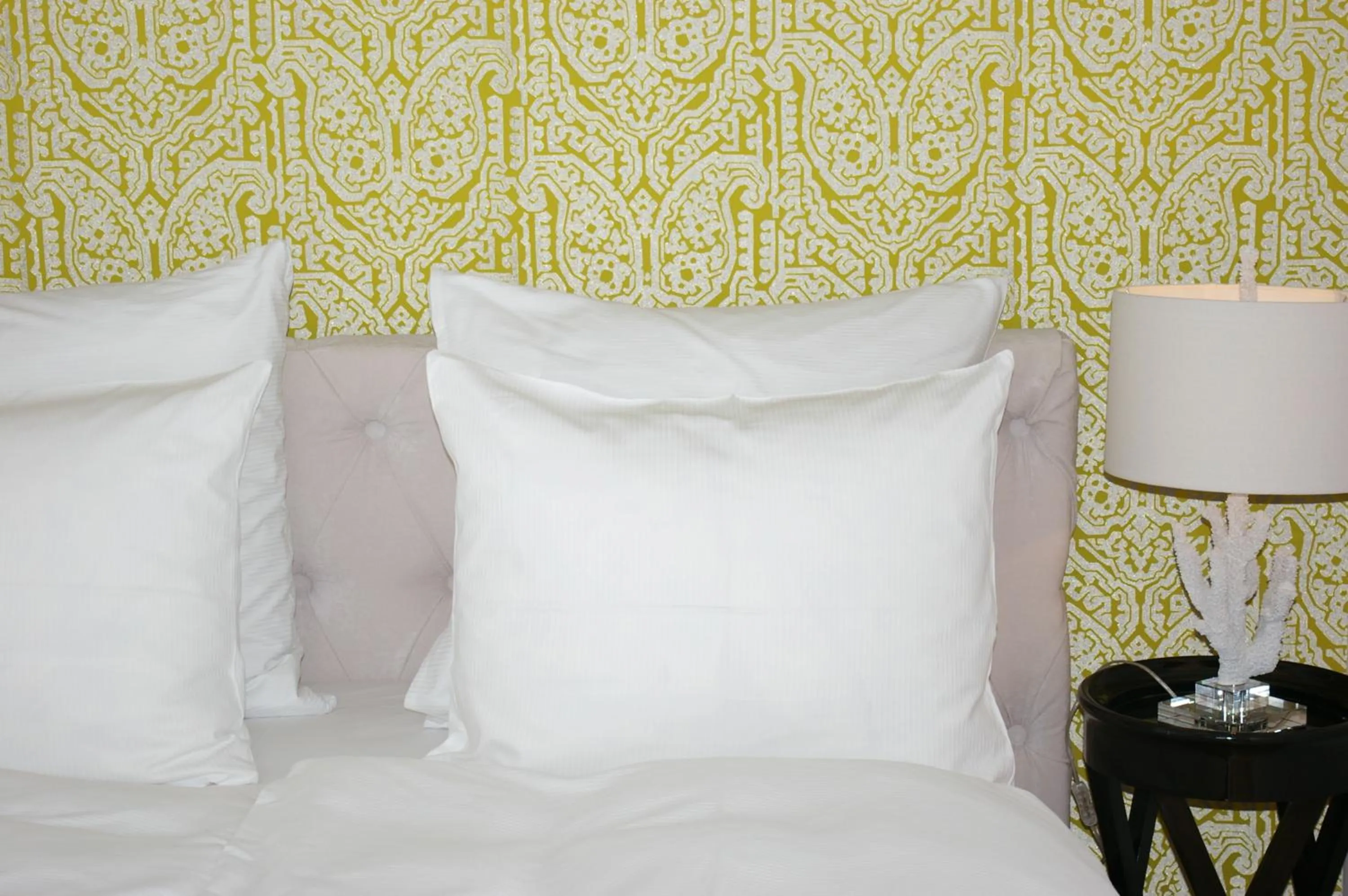 Bed in The Suite Hotel Garden