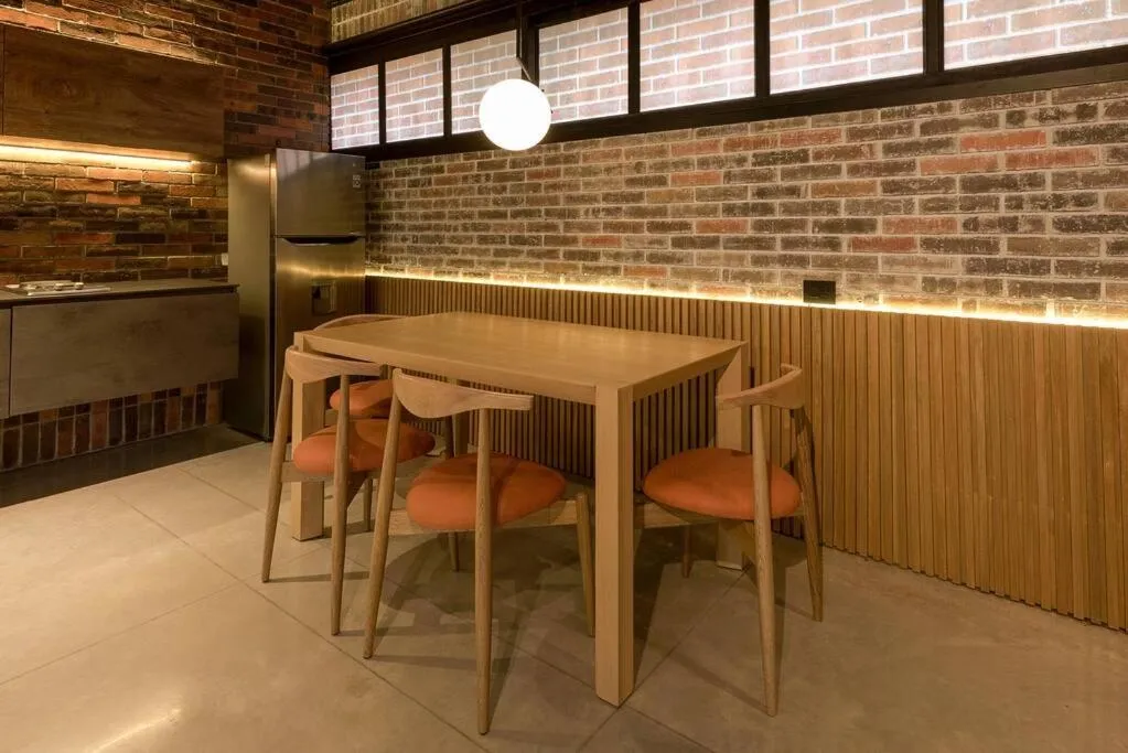 Dining area in Meridiano Apartments