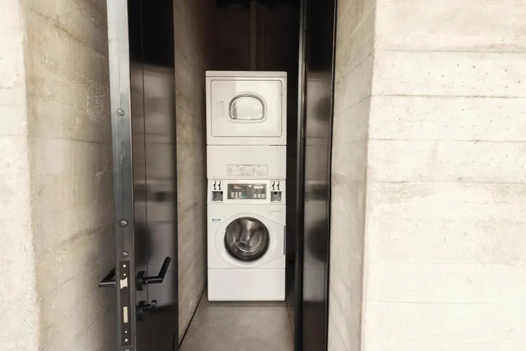 laundry in Meridiano Apartments