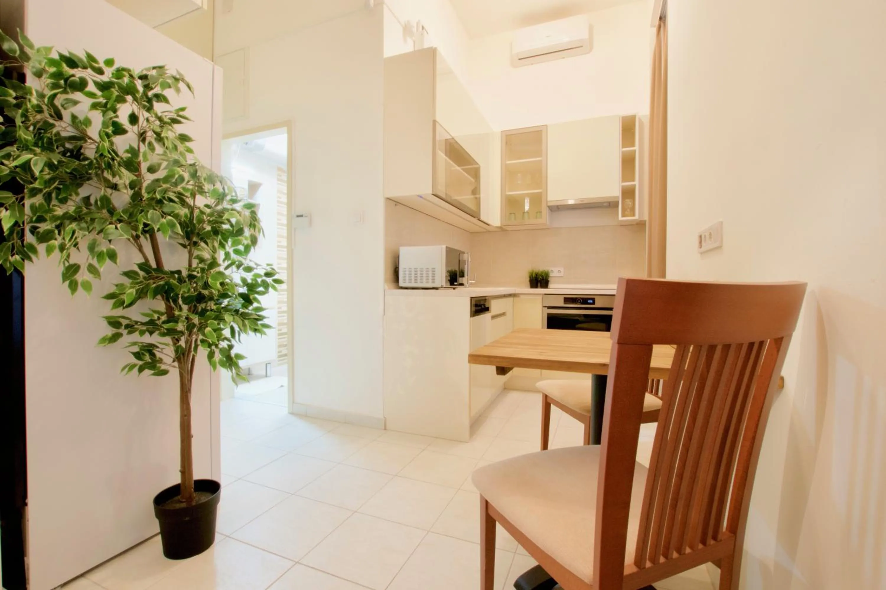 Premium Apartments by Hi5 - Elegant Suites