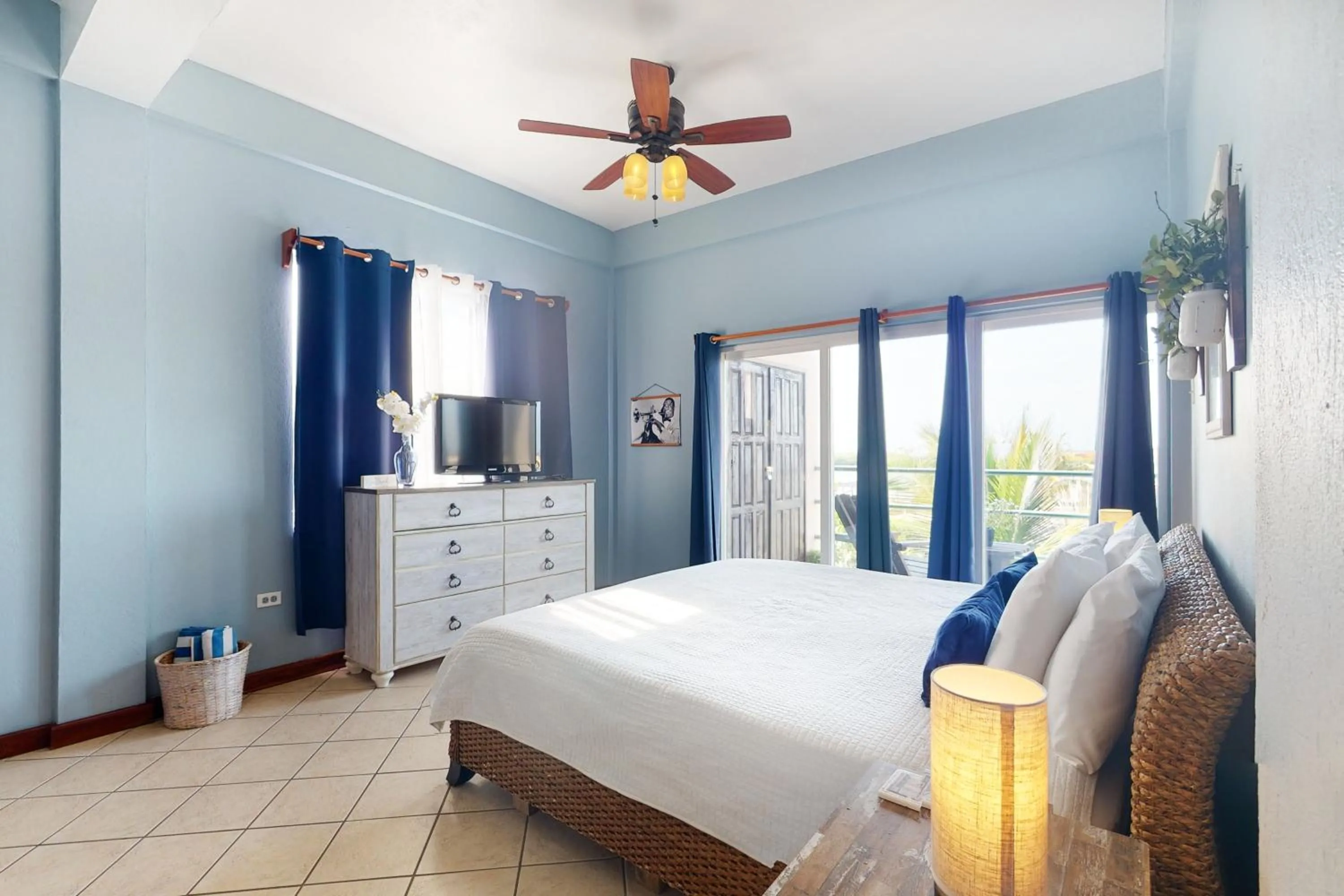Suite F201 @ Mara Laguna