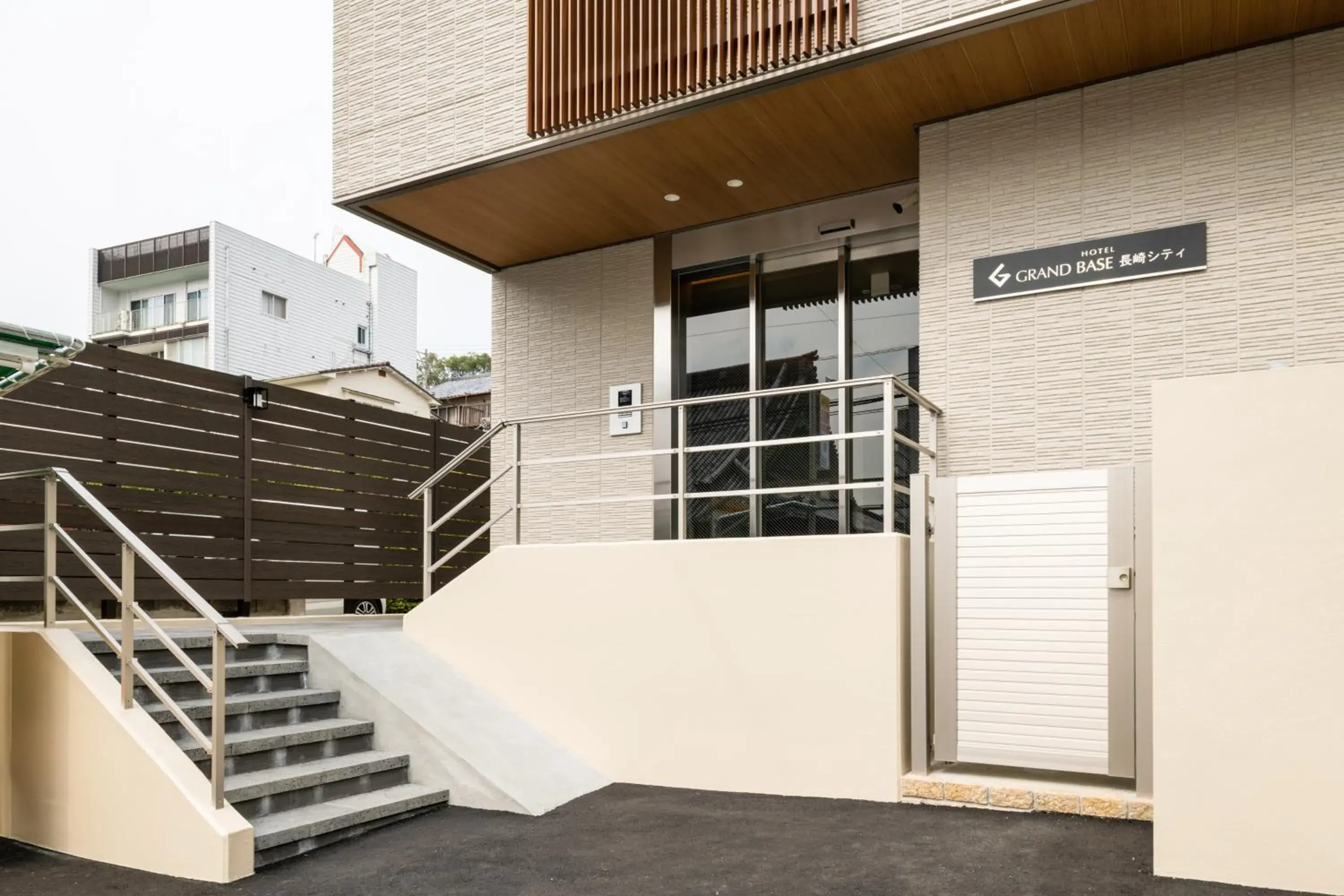 Facade/entrance in GRAND BASE Nagasaki City Facade/entrance in GRAND BASE Nagasaki City