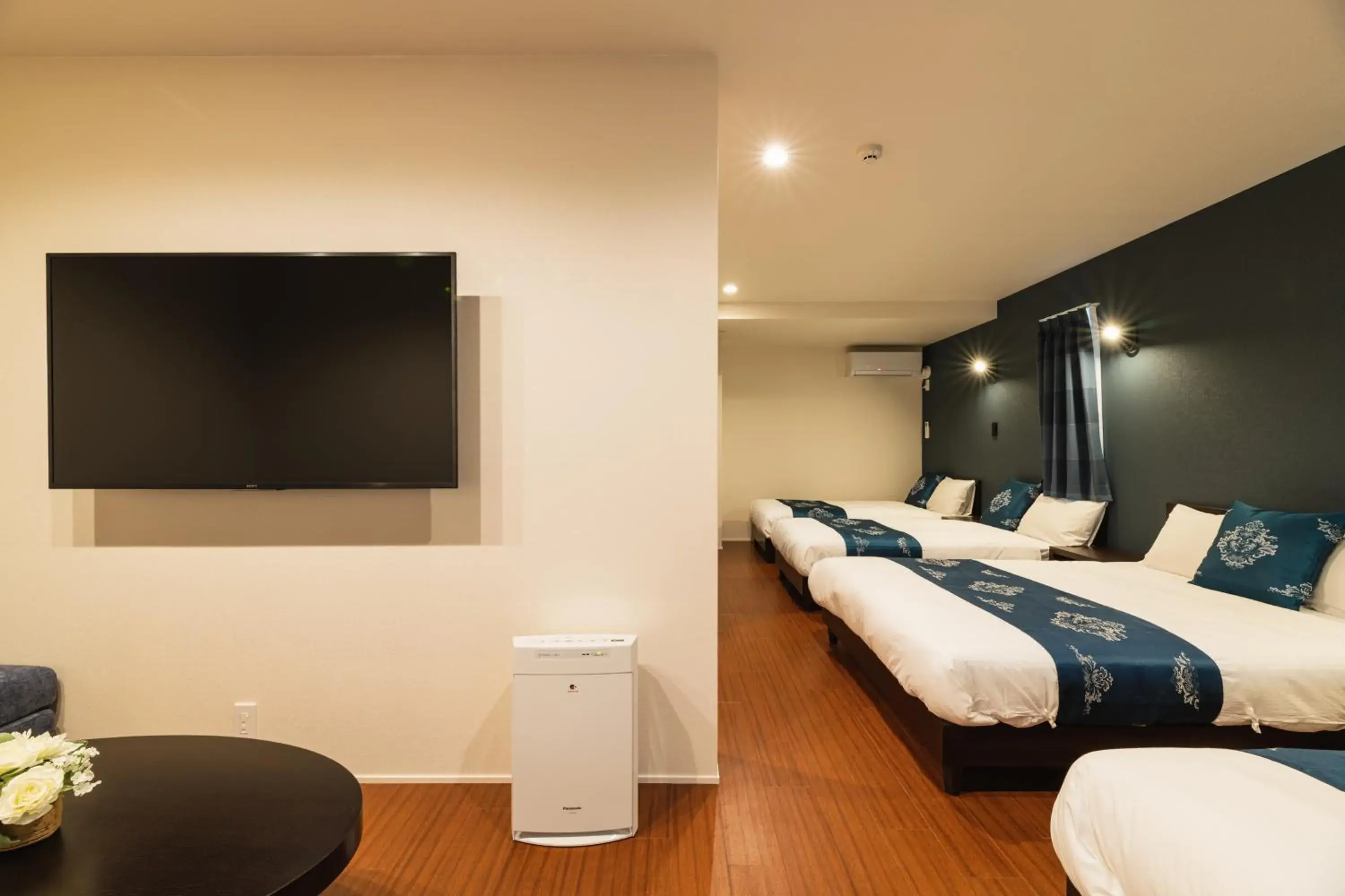 Photo of the whole room, Bed in GRAND BASE Nagasaki City Photo of the whole room, Bed in GRAND BASE Nagasaki City