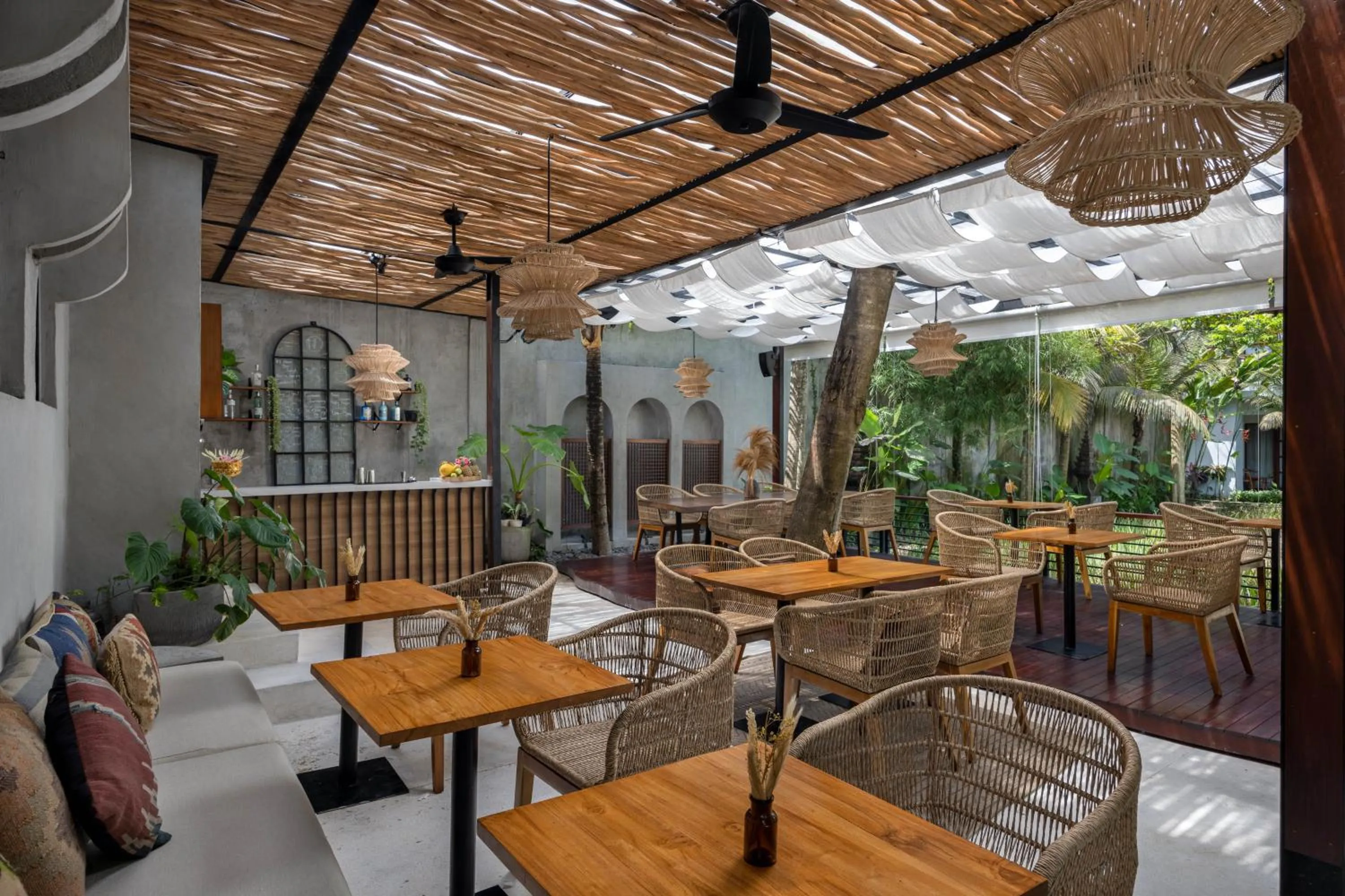 Restaurant/places to eat in Dinara Ubud