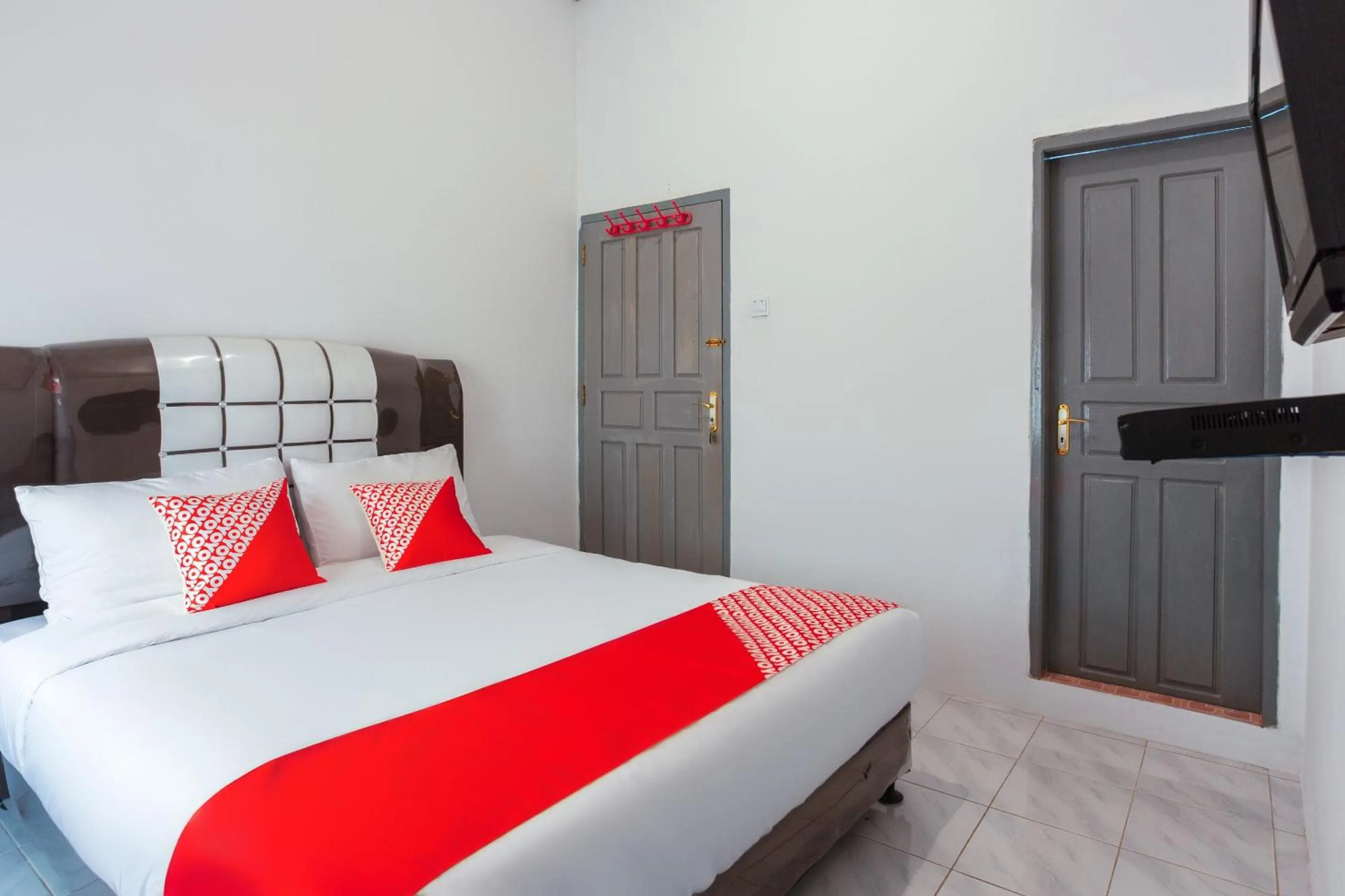 Bedroom in OYO 2903 Putri Residence Syariah