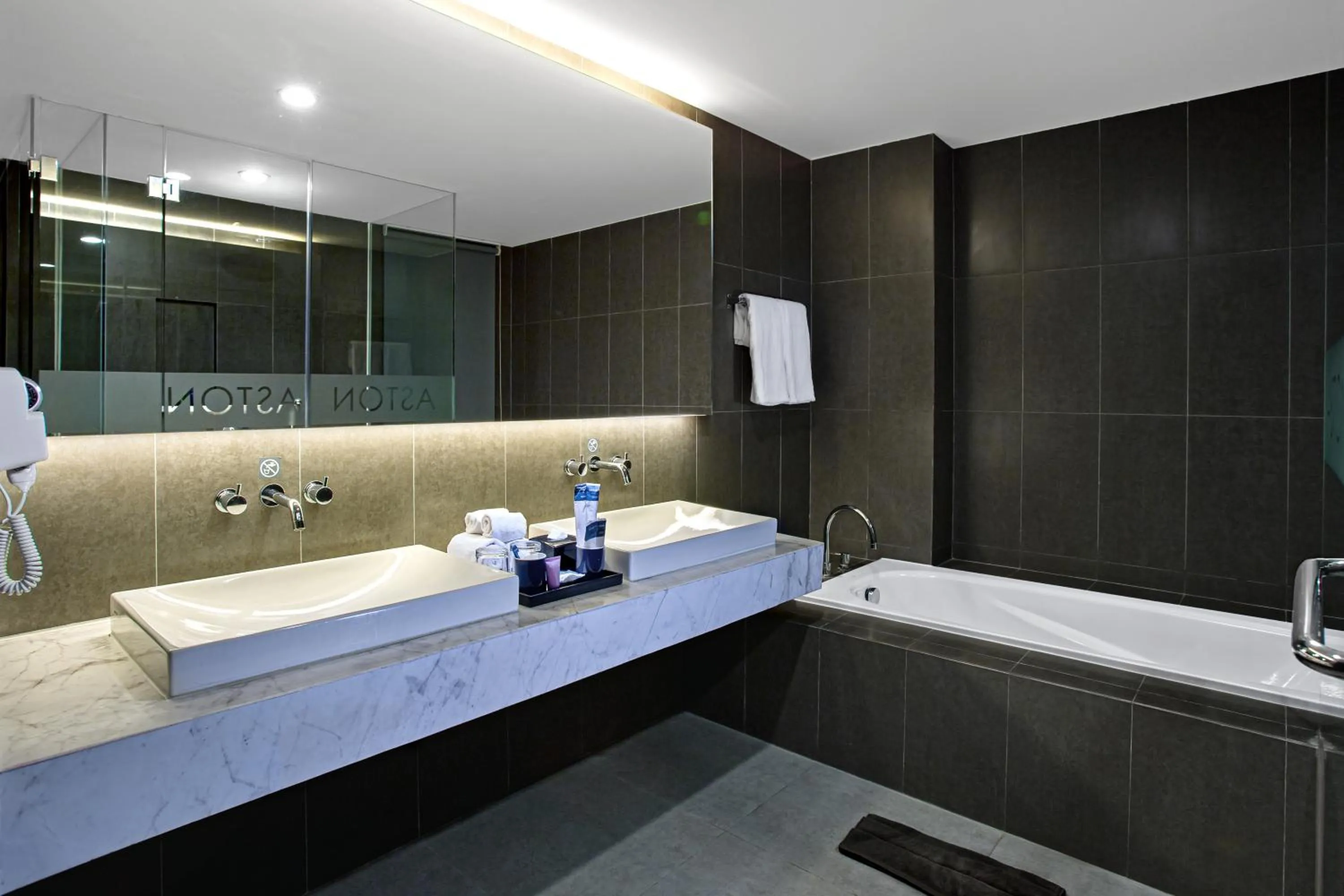 Bathroom in Aston Sidoarjo City Hotel & Conference Center
