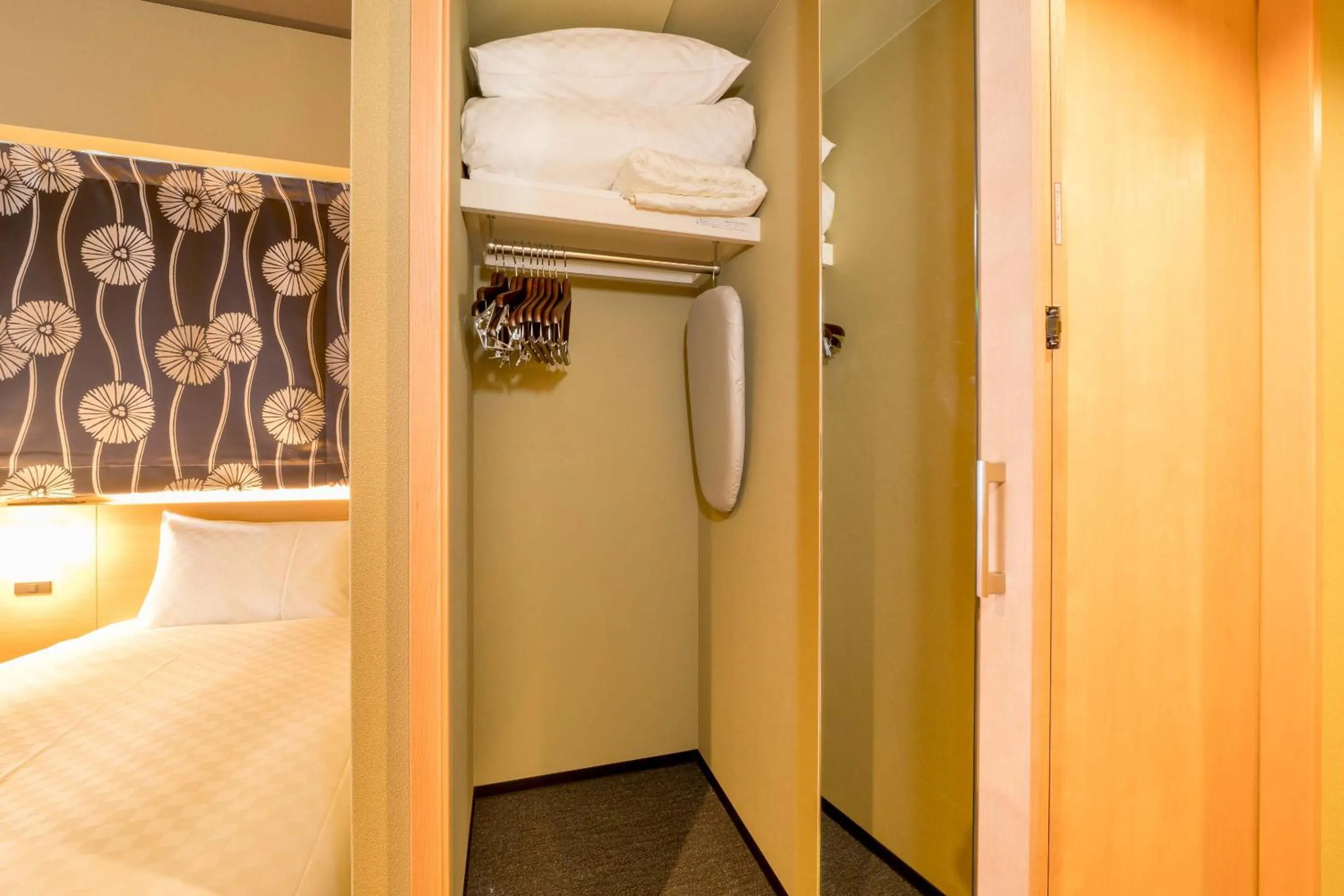 storage, Bed in RESI STAY ANDON