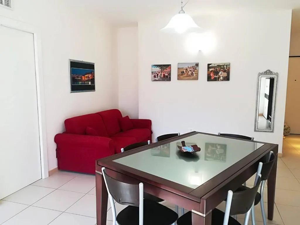 Dining Area in Casa Vacanze Dafne Otranto 4 posti