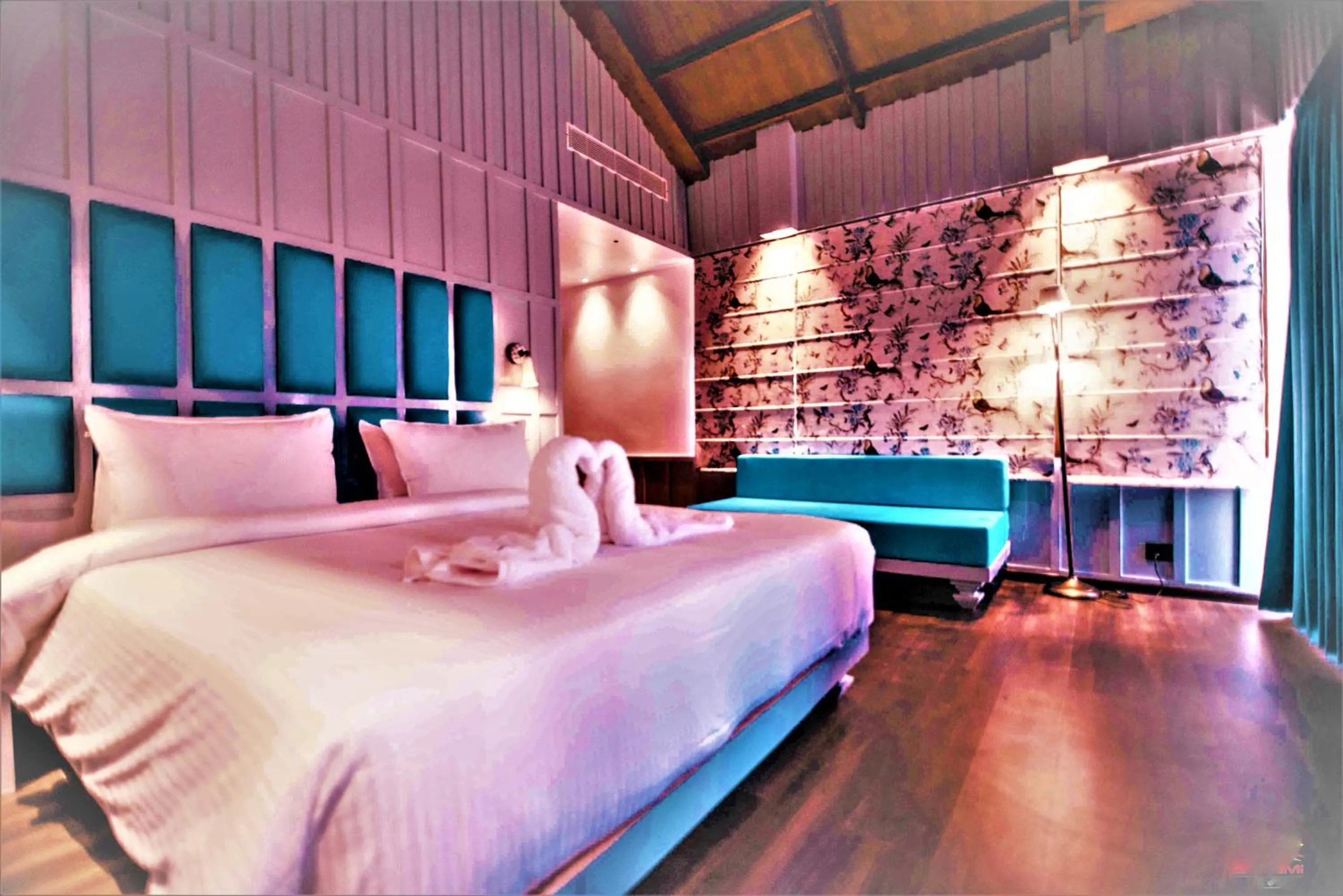 Bed in Symphony Samudra Beachside Jungle Resort And Spa