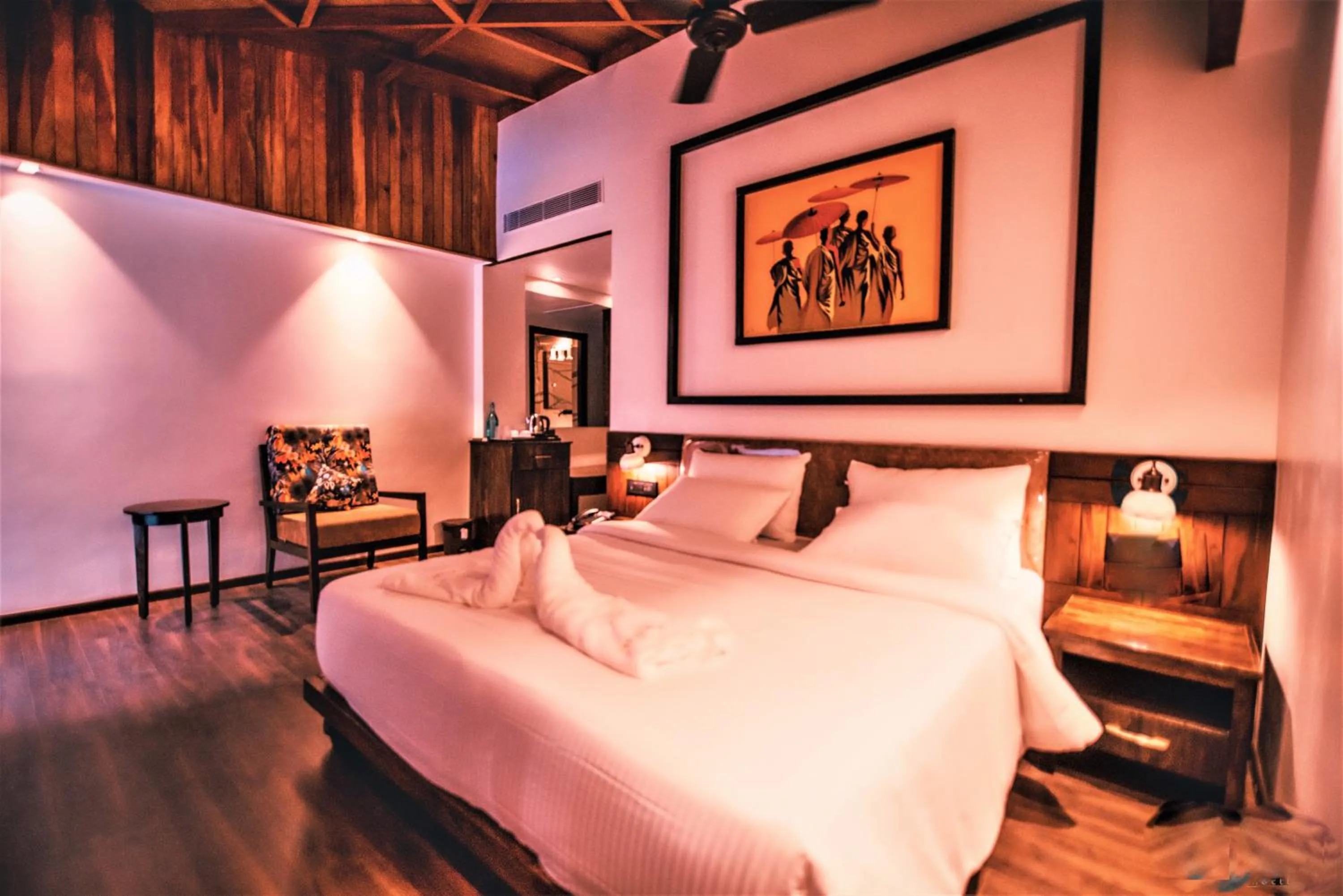 Bed in Symphony Samudra Beachside Jungle Resort And Spa