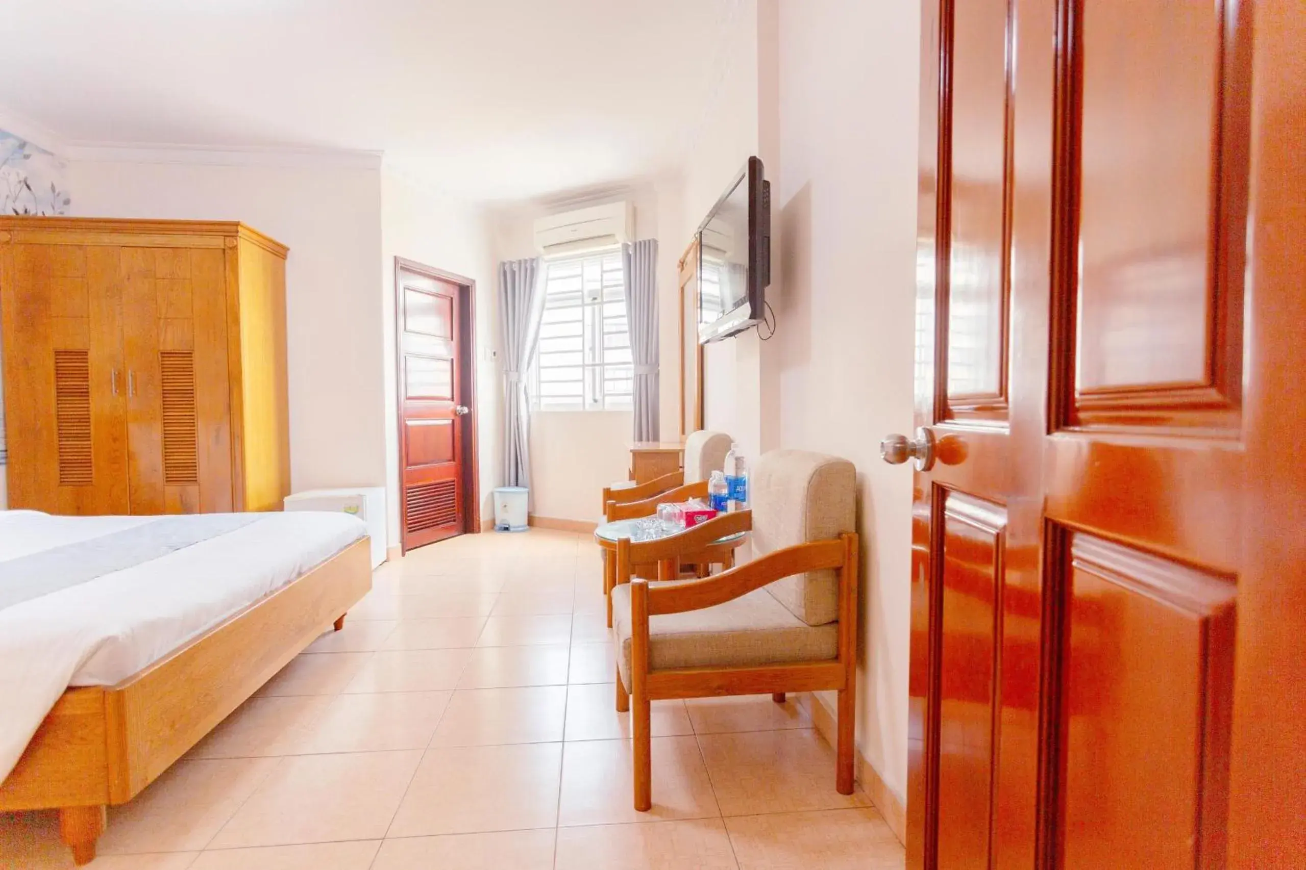 Facade/entrance, Bed in Giang Linh Hotel Facade/entrance, Bed in Giang Linh Hotel