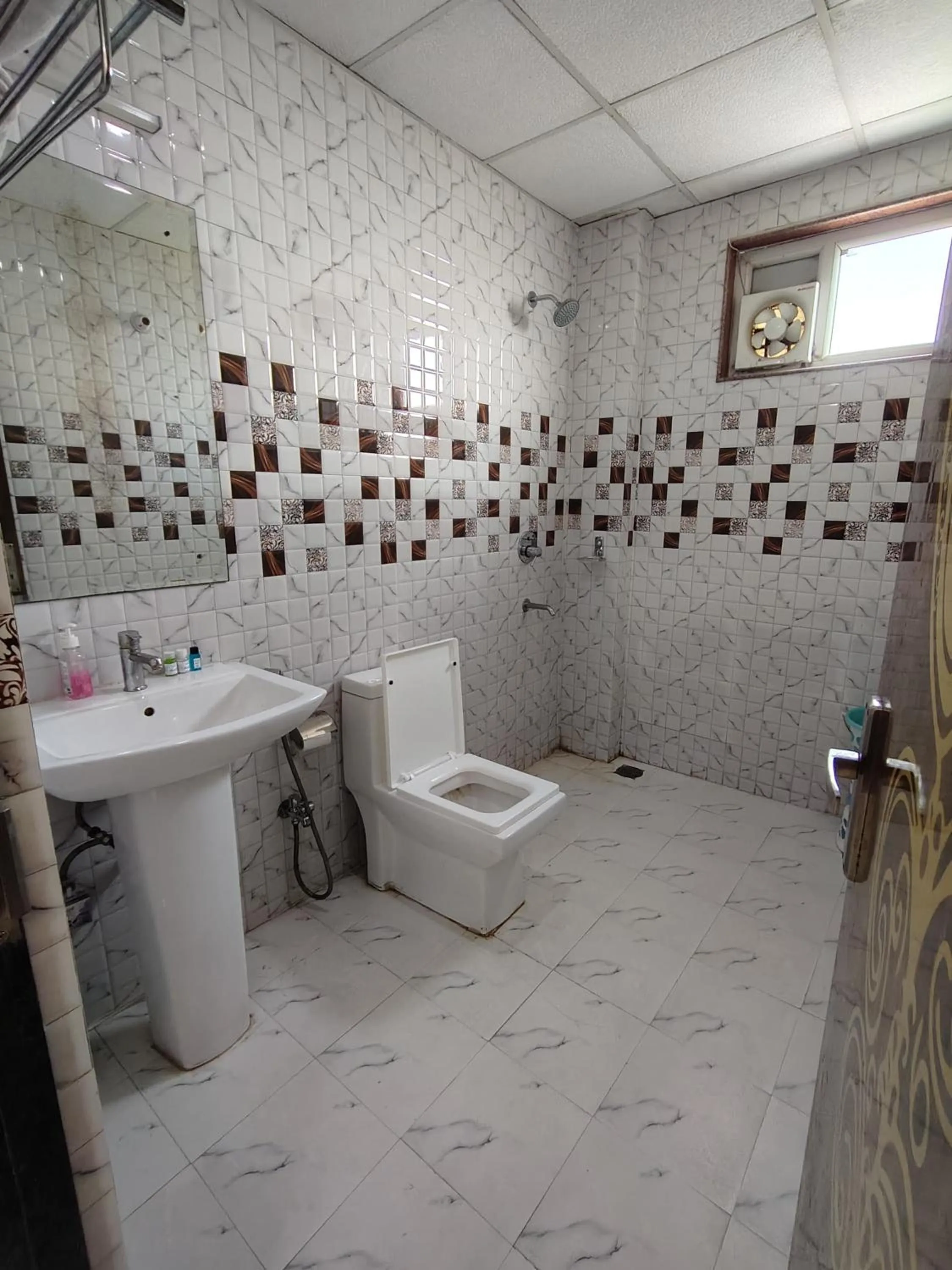 washing machine in Dwelling Residency