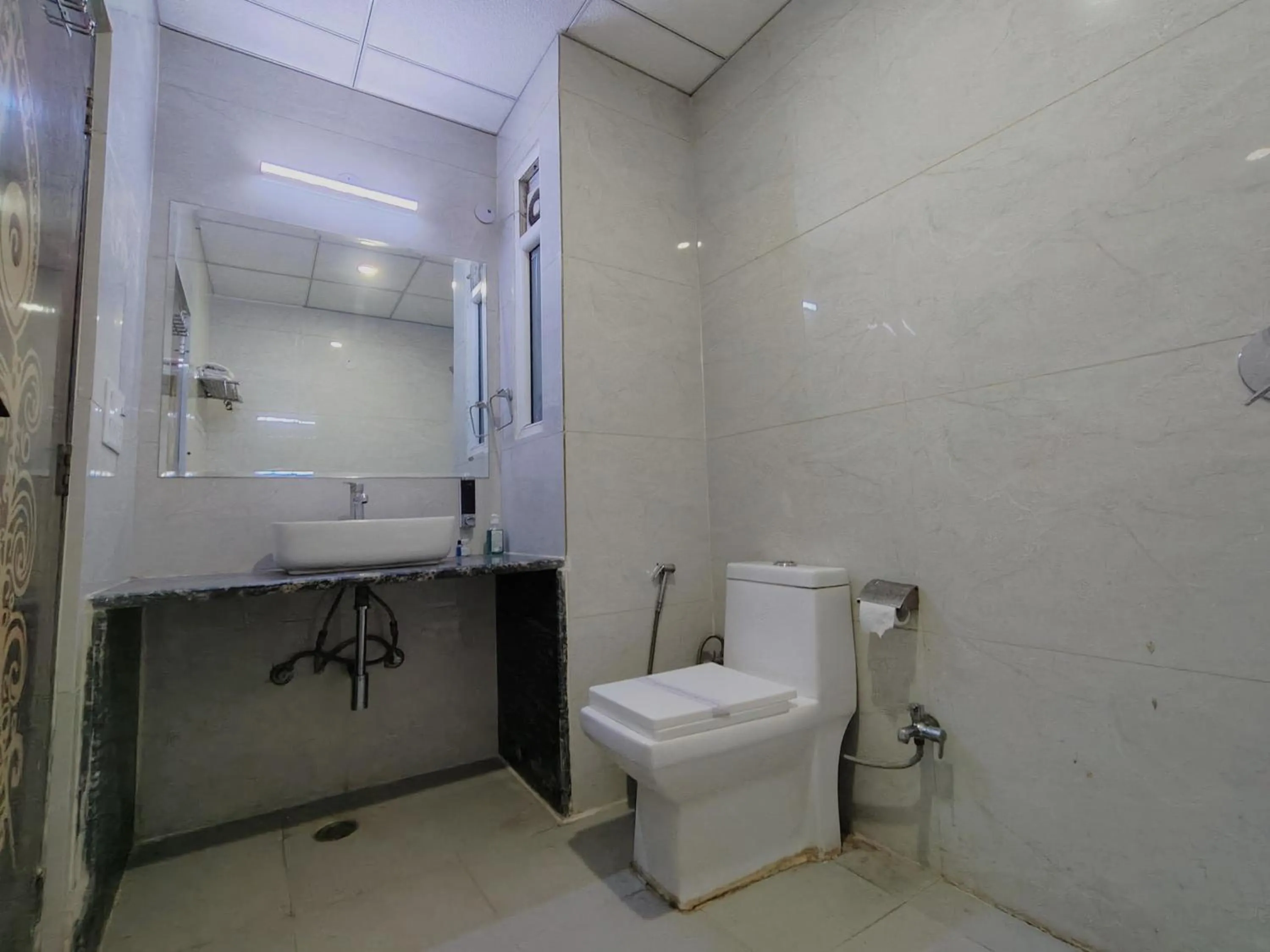 washing machine in Dwelling Residency