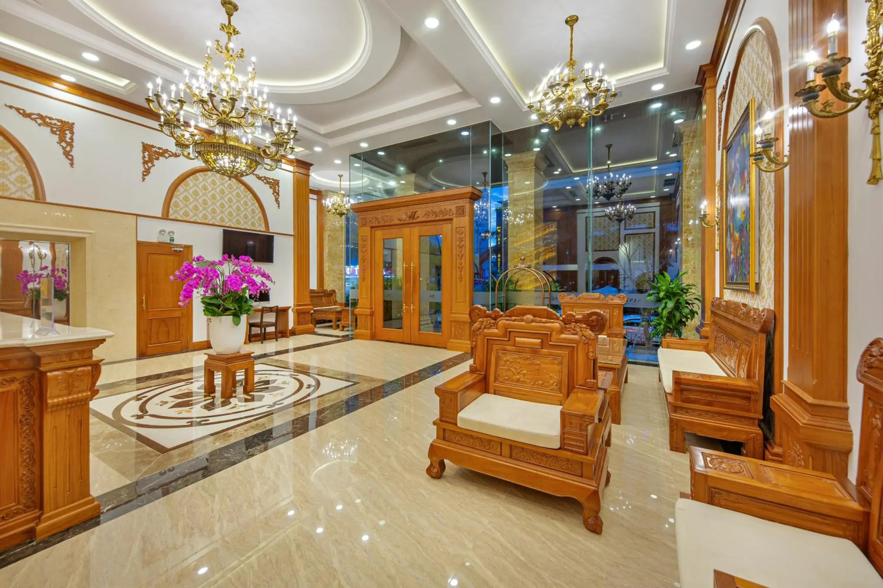 Lobby or reception in Santa Luxury Hotel Lobby or reception in Santa Luxury Hotel