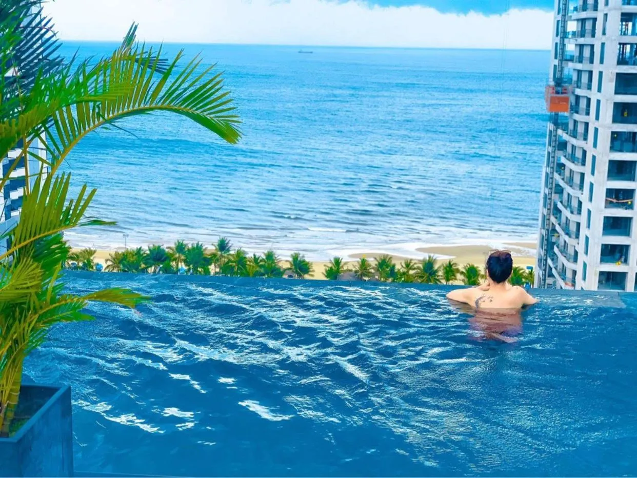 Beach in Santa Luxury Hotel