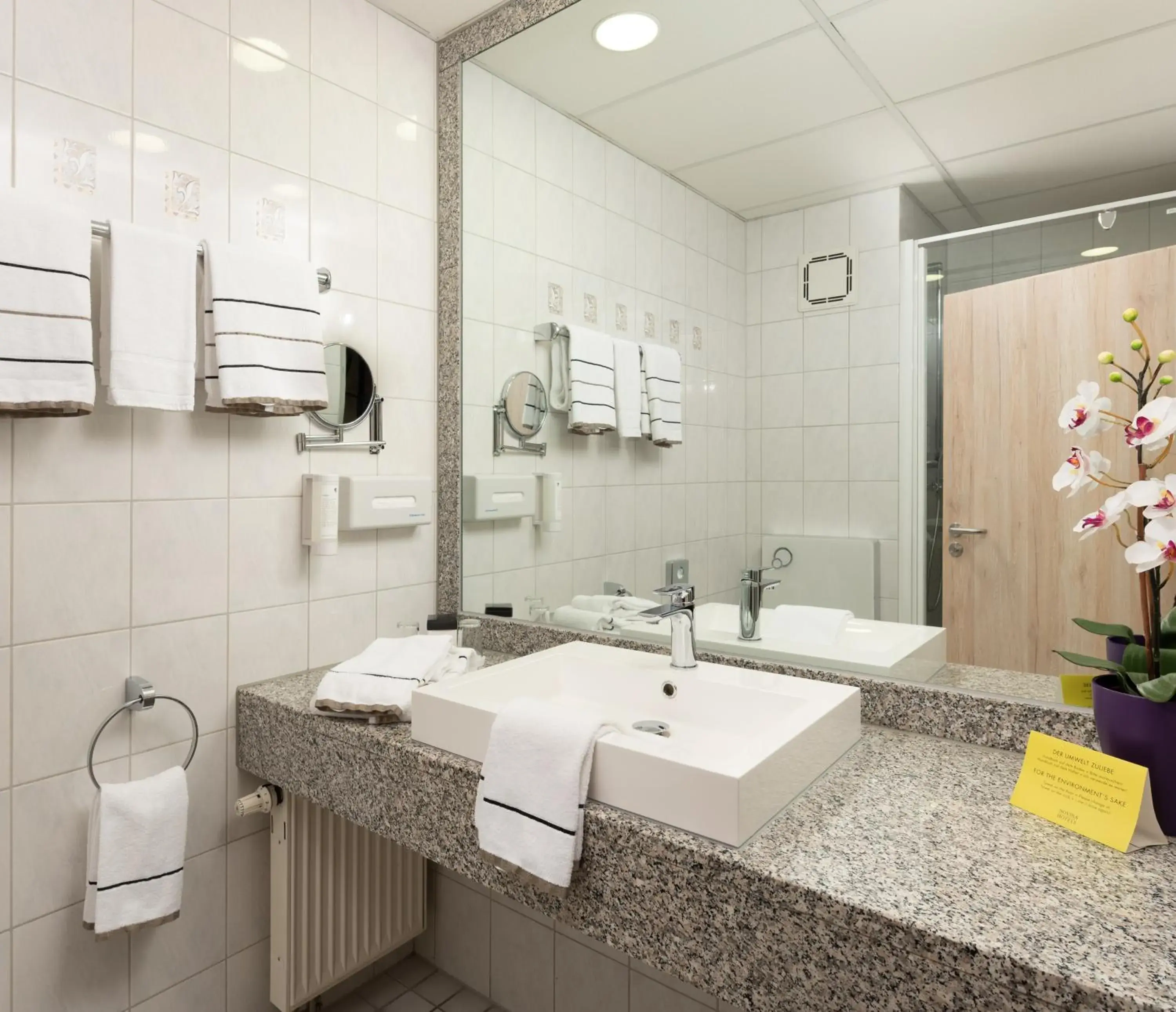 Bathroom in NOVINA HOTEL Sudwestpark