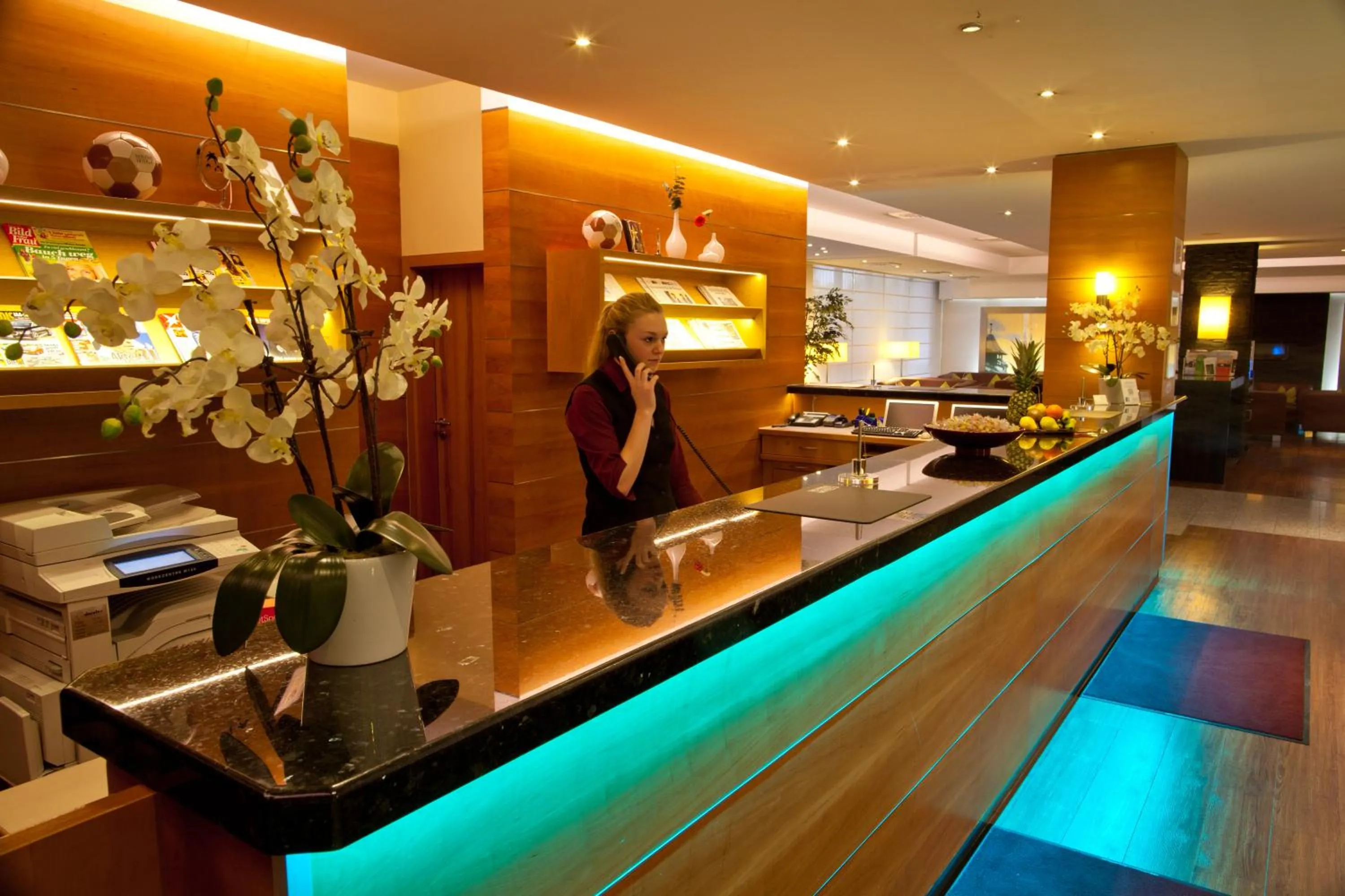 Lobby or reception in NOVINA HOTEL Südwestpark