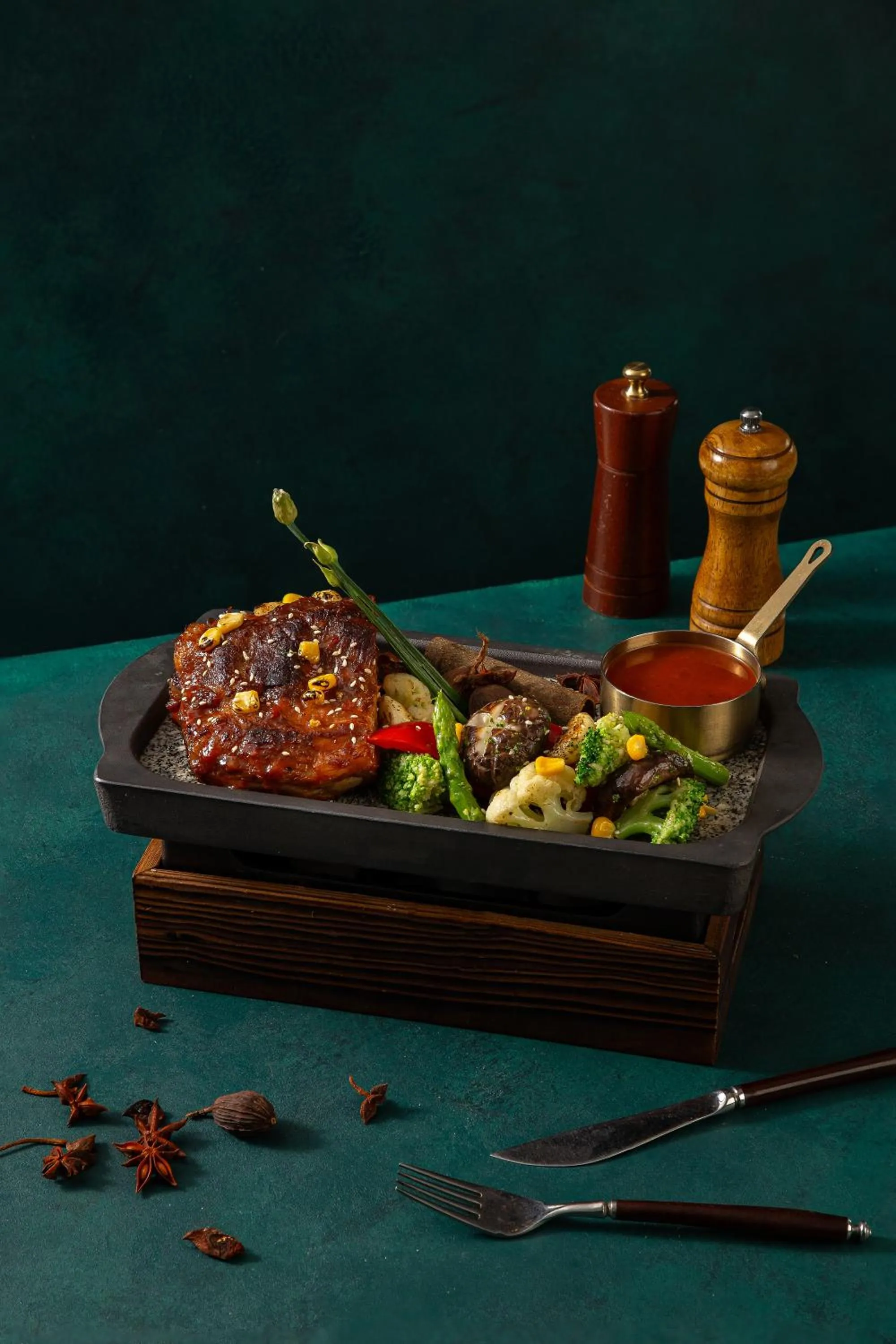 Food in Peridot Grand Luxury Boutique Hotel