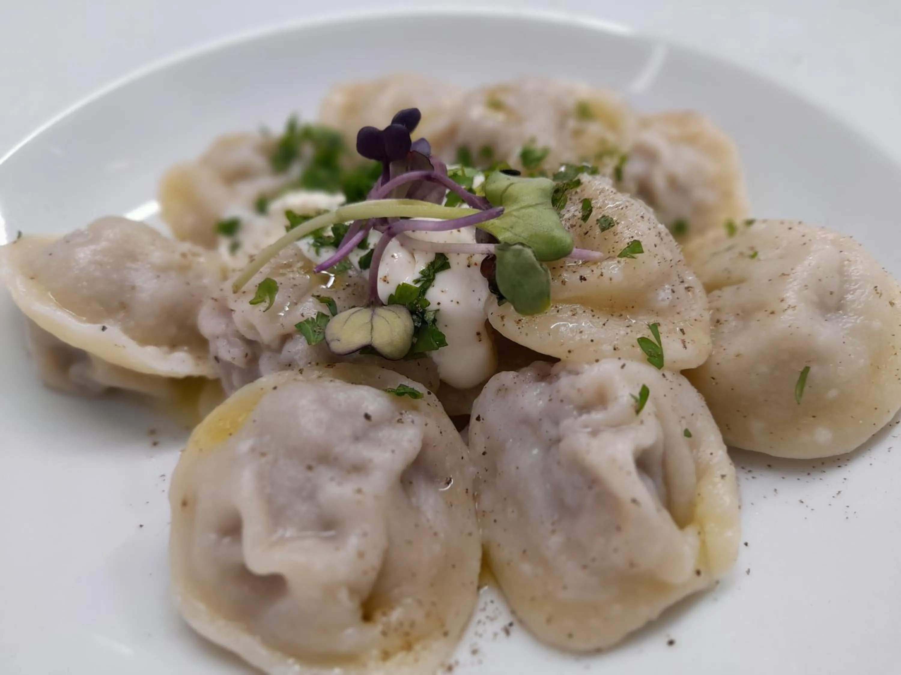 Restaurant/places to eat in Merci Boutique Hotel