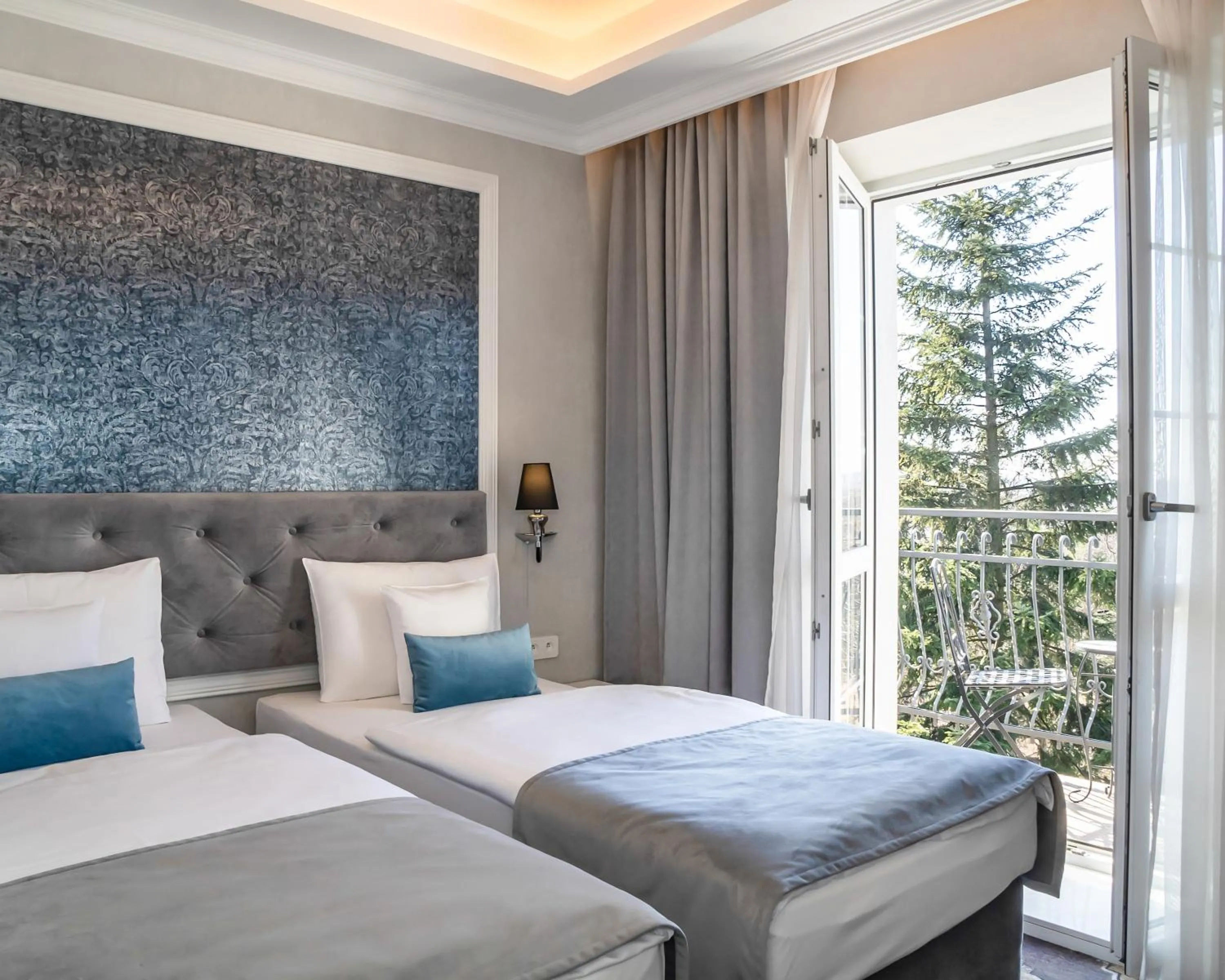 Photo of the whole room, Bed in Merci Boutique Hotel