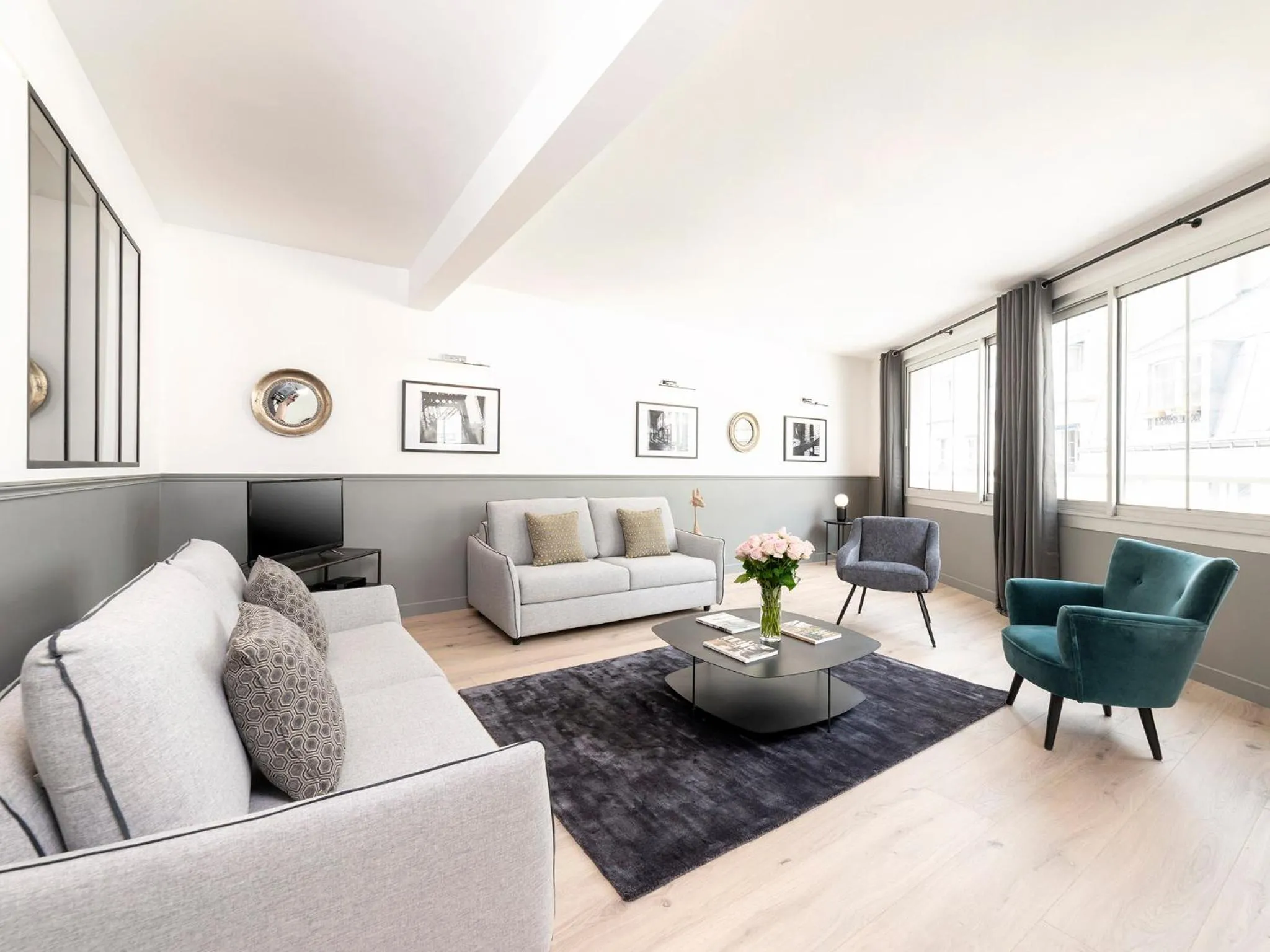 Living room in LivinParis - Luxury AC 3 Bedrooms Le Marais III