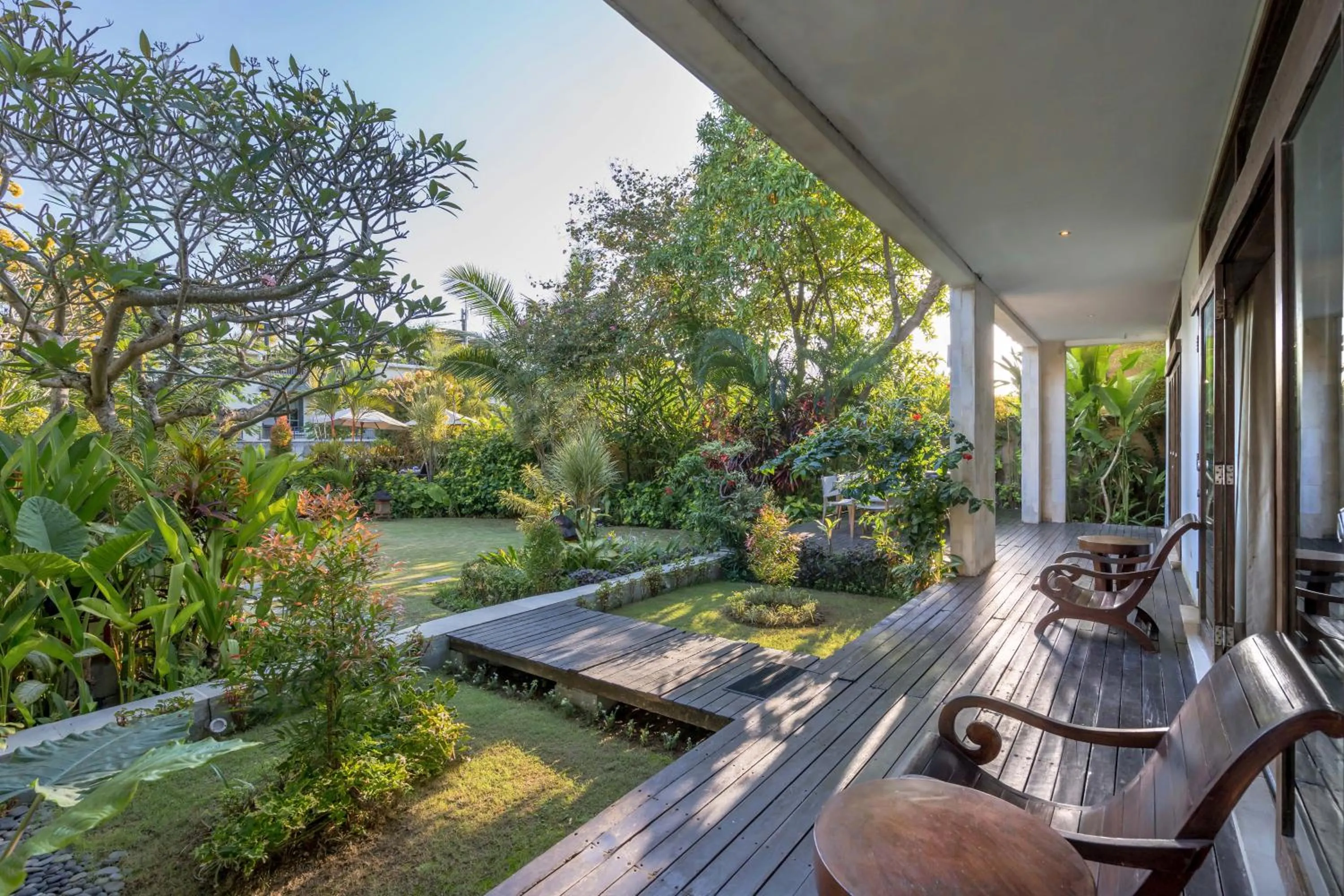 Garden in Villa Kaira Estate by Villas Direct Bali