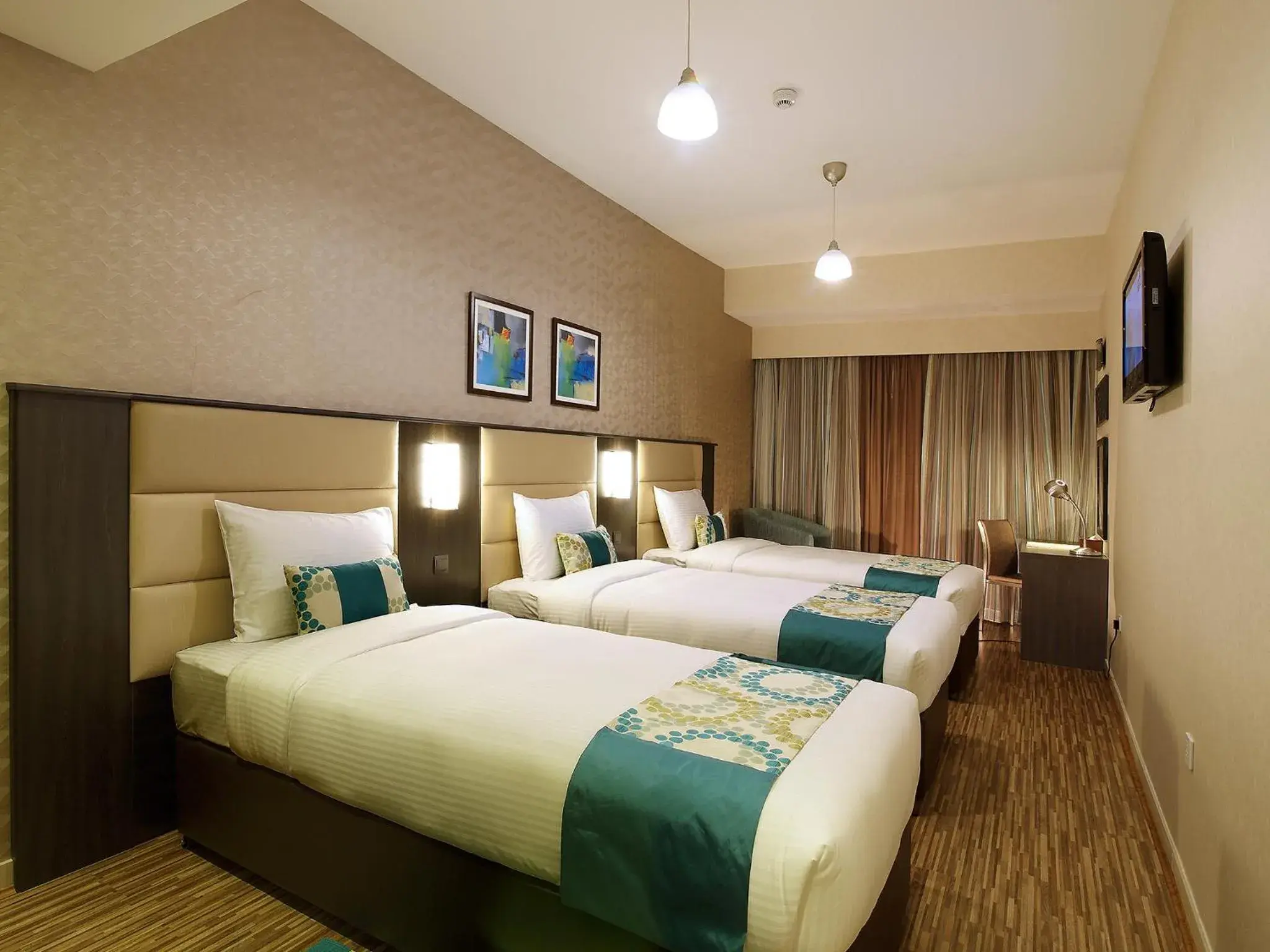 Photo of the whole room, Bed in Florida Al Souq Hotel (Previously Known Flora Al Souq Hotel) Photo of the whole room, Bed in Florida Al Souq Hotel (Previously Known Flora Al Souq Hotel)