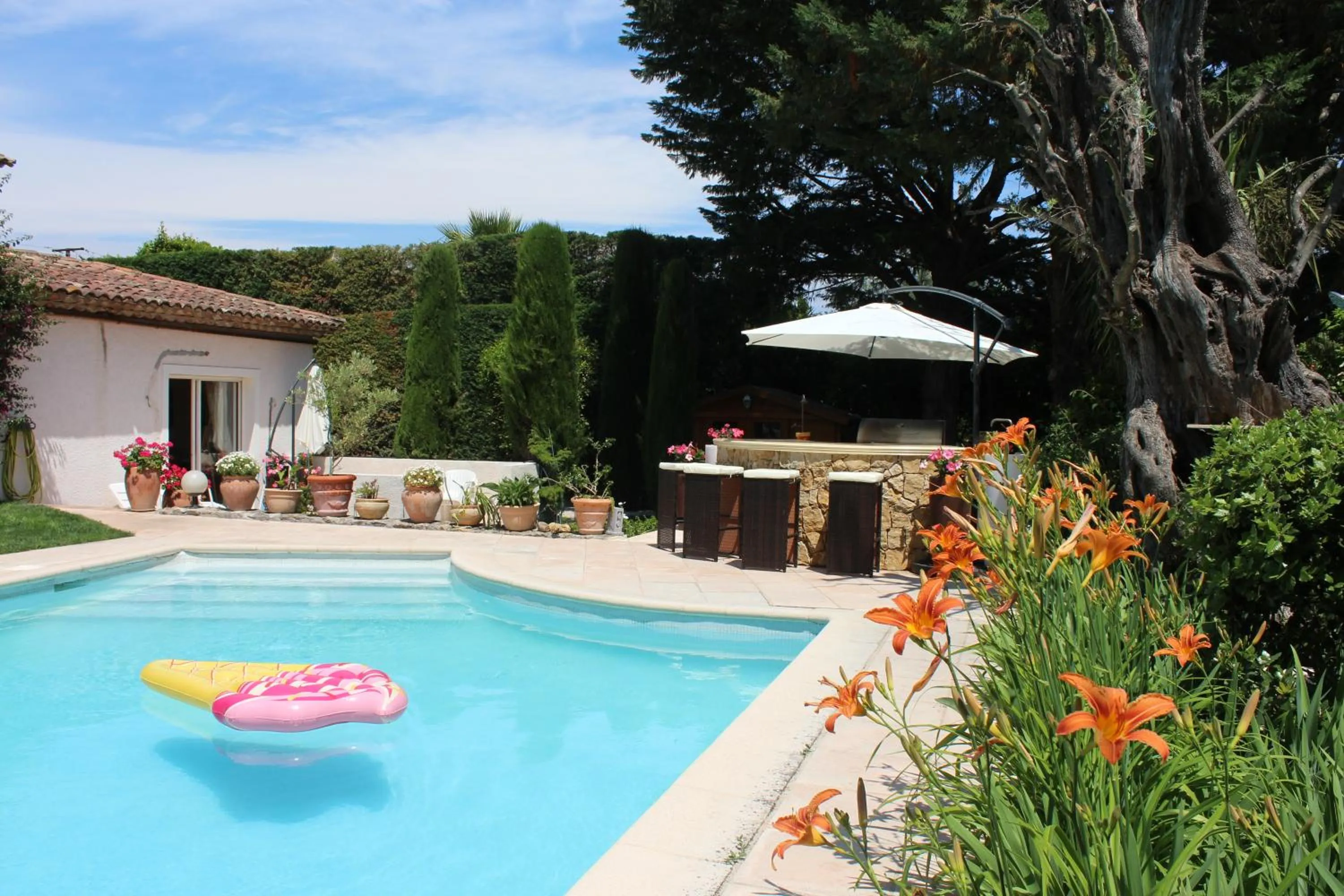 Property building in La Villa Topi