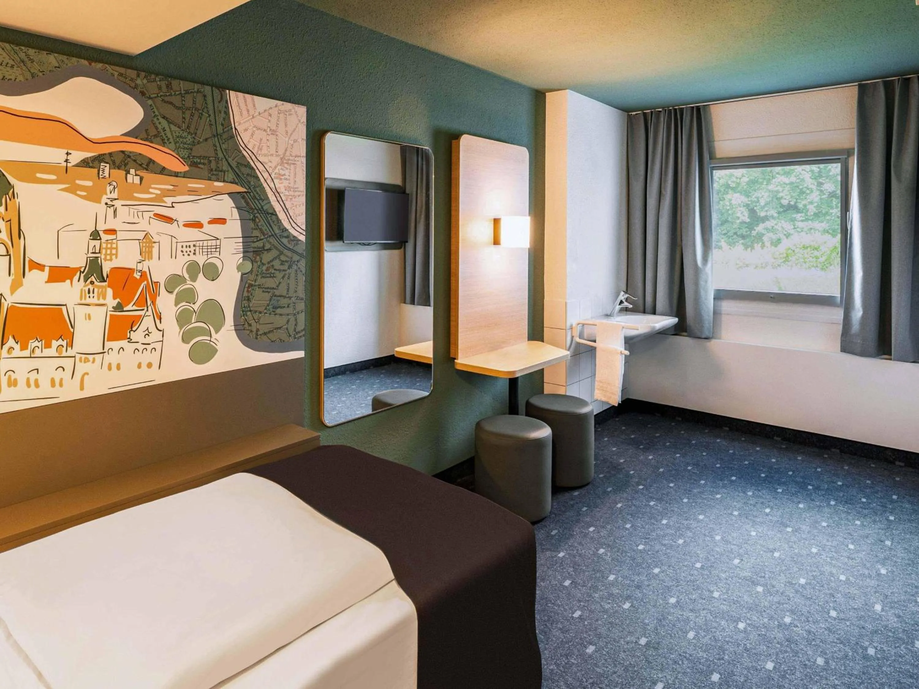 Photo of the whole room, Bed in B&B HOTEL Hannover-Garbsen