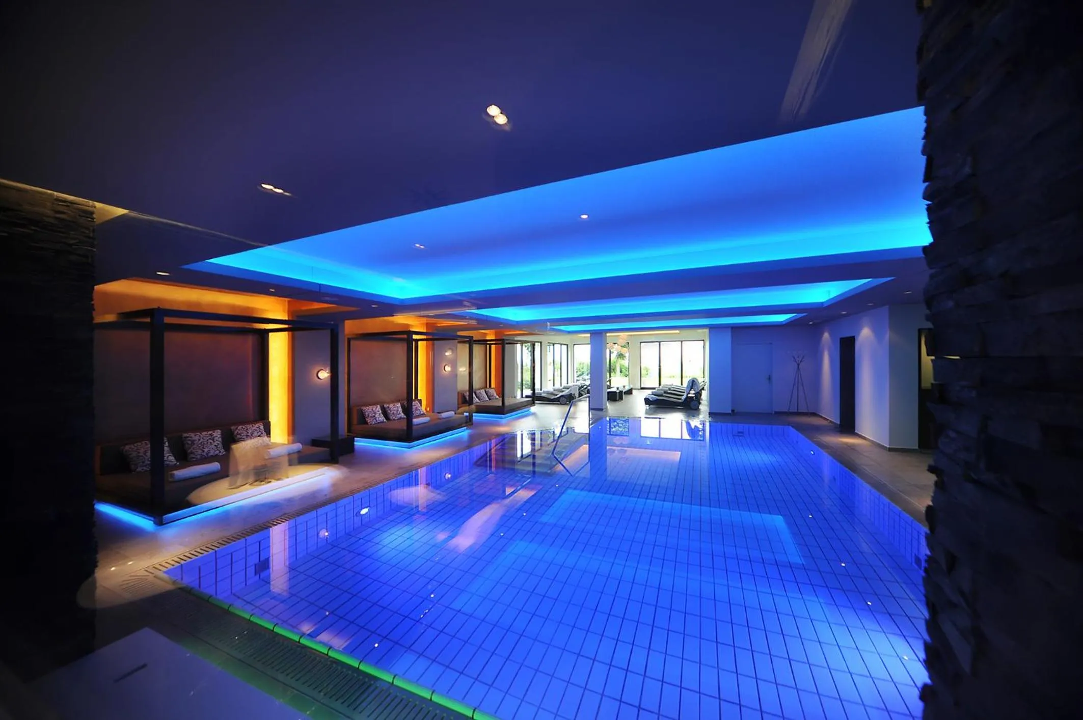 Swimming pool in Schlosshotel Kassel