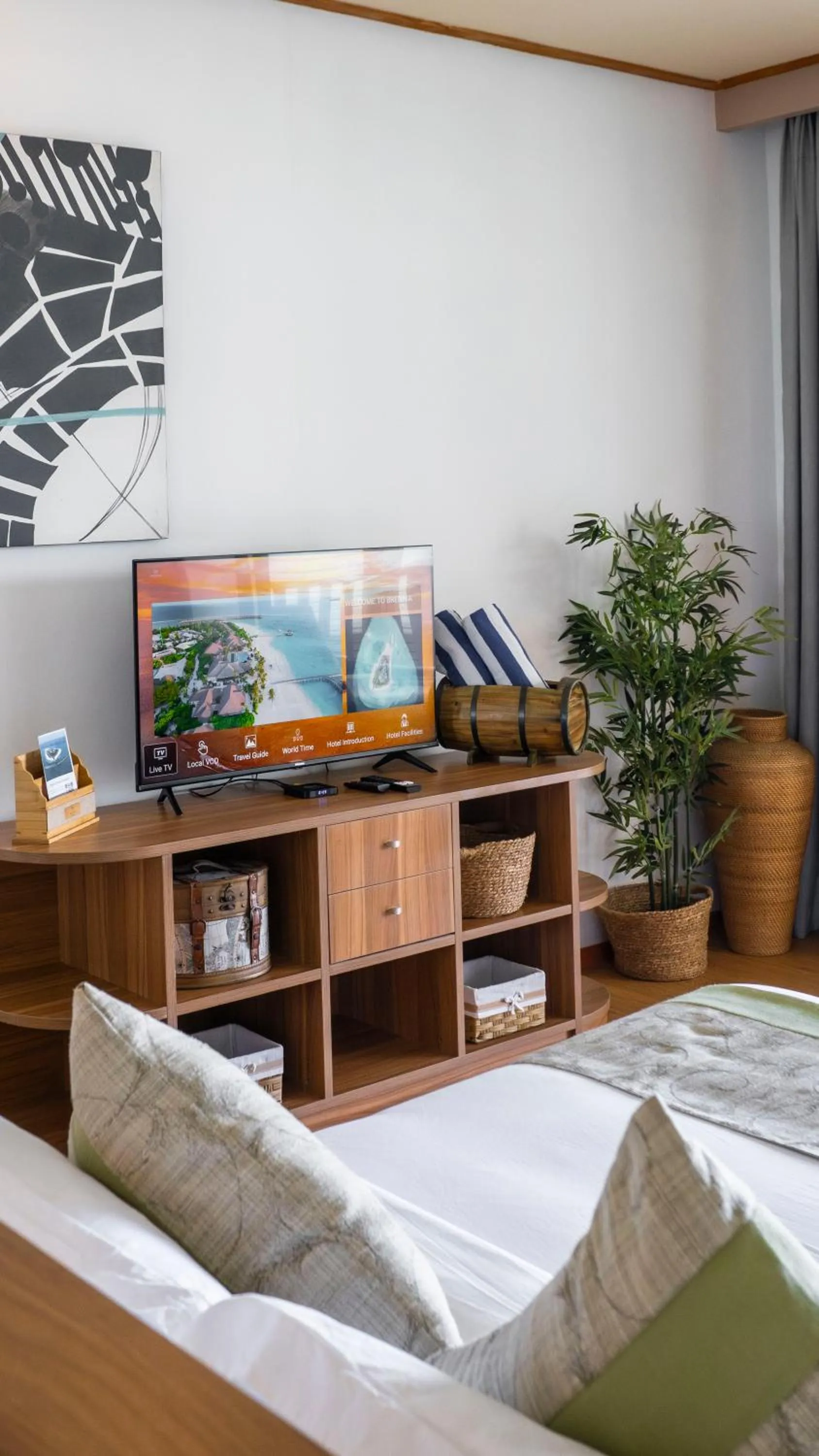 TV and multimedia, Bed in Brennia Kottefaru Maldives