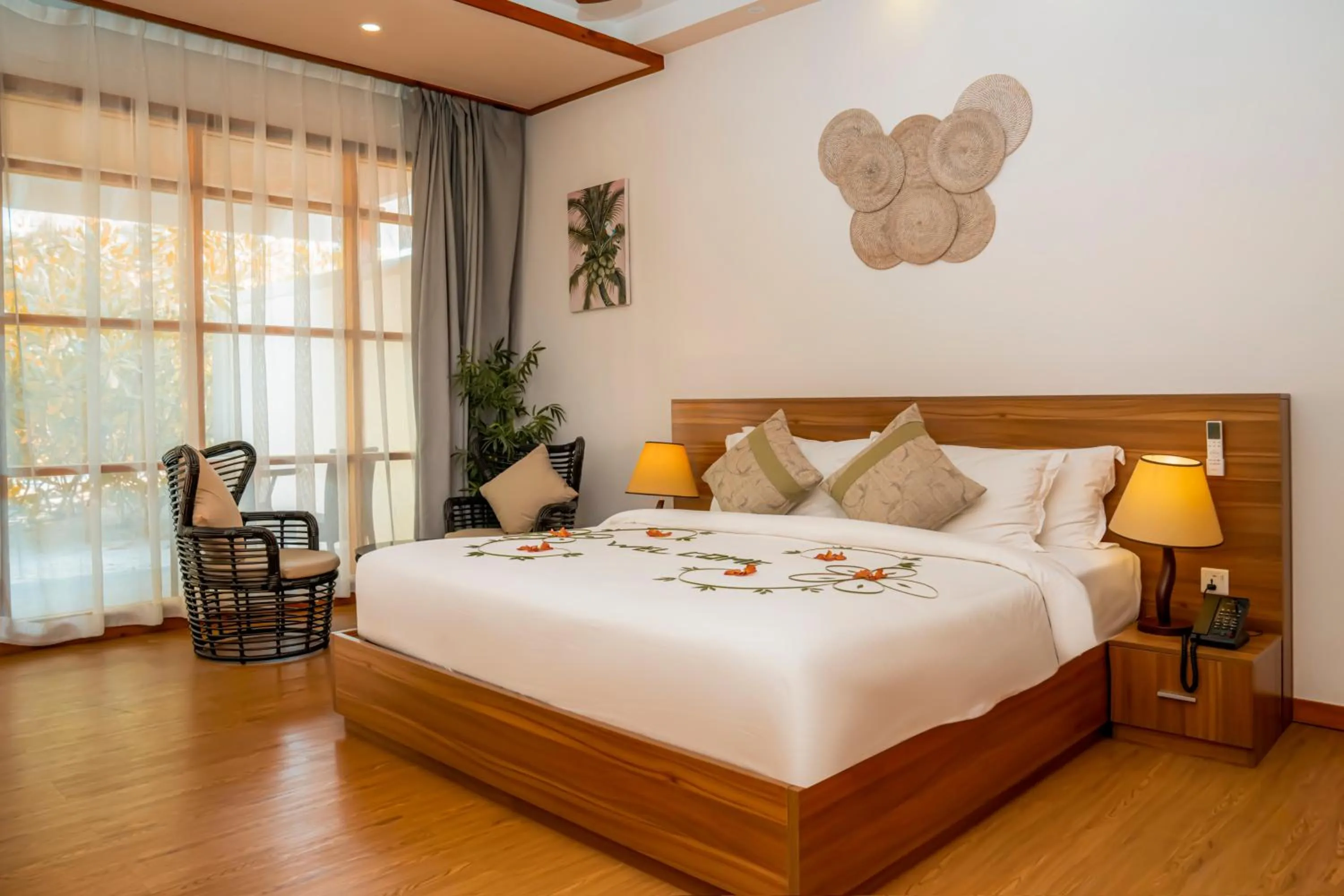 Photo of the whole room, Bed in Brennia Kottefaru Maldives