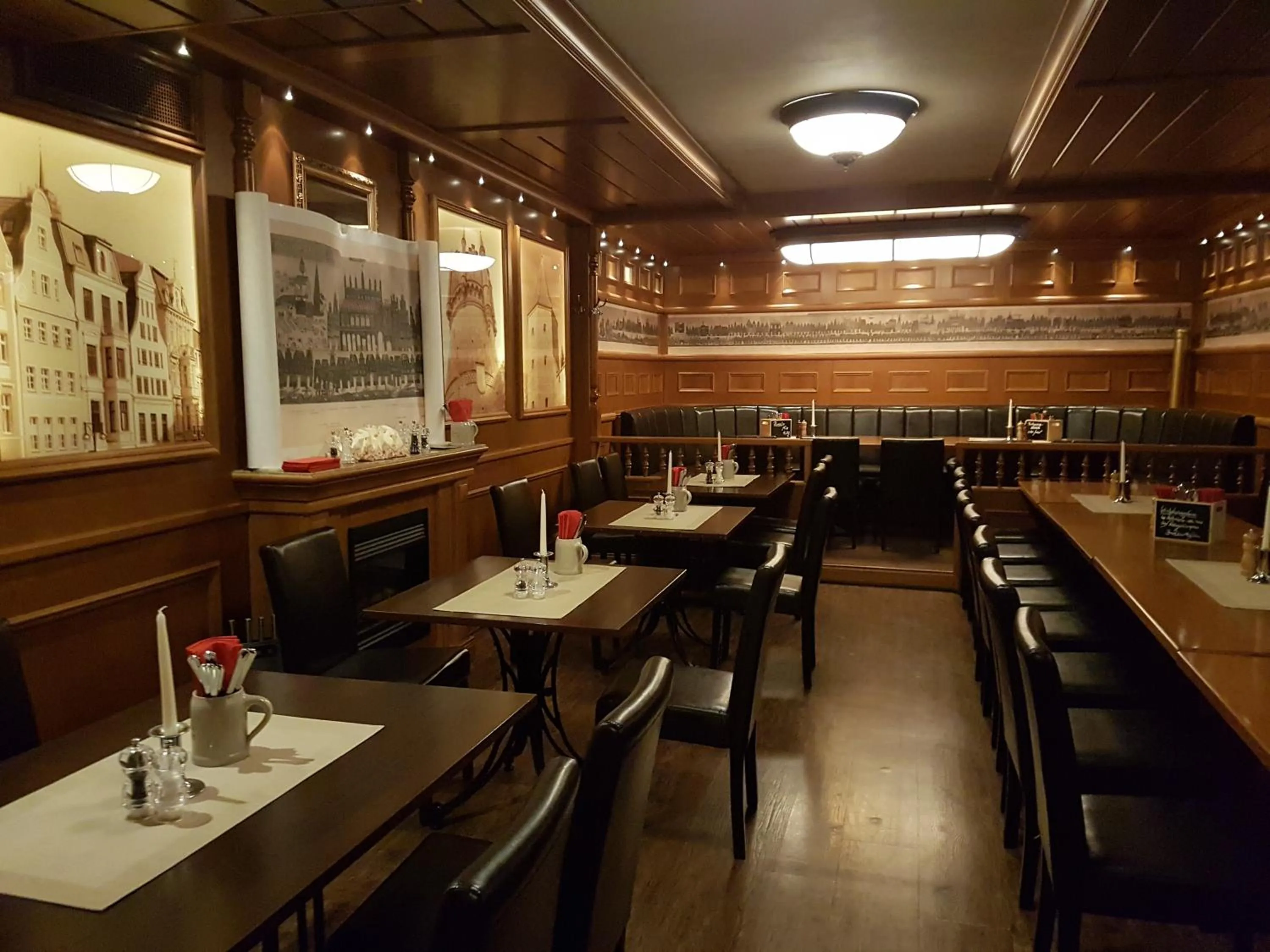 Restaurant/places to eat in Hotel Am Hopfenmarkt