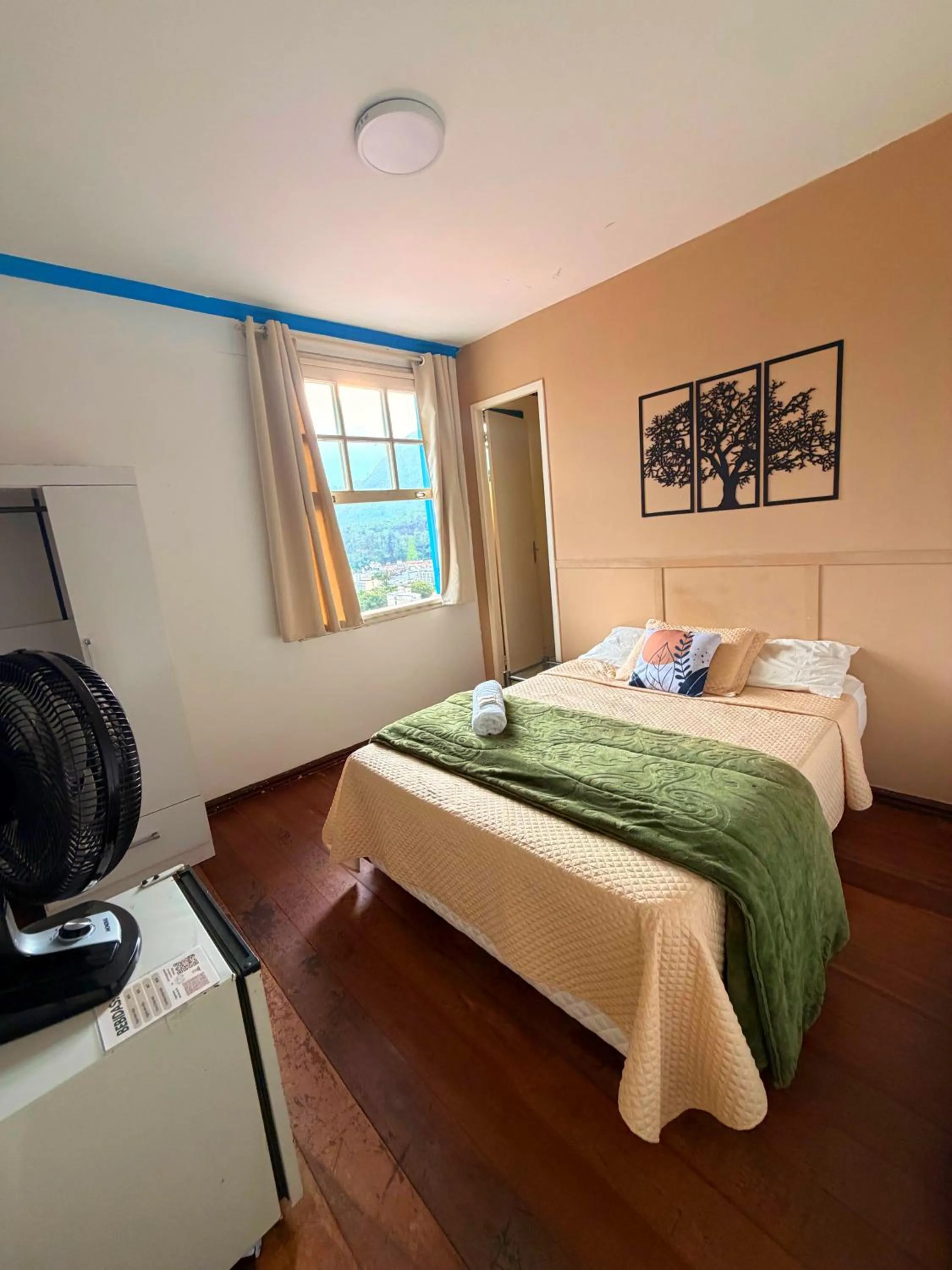 Bed in HOTEL MONTANAS