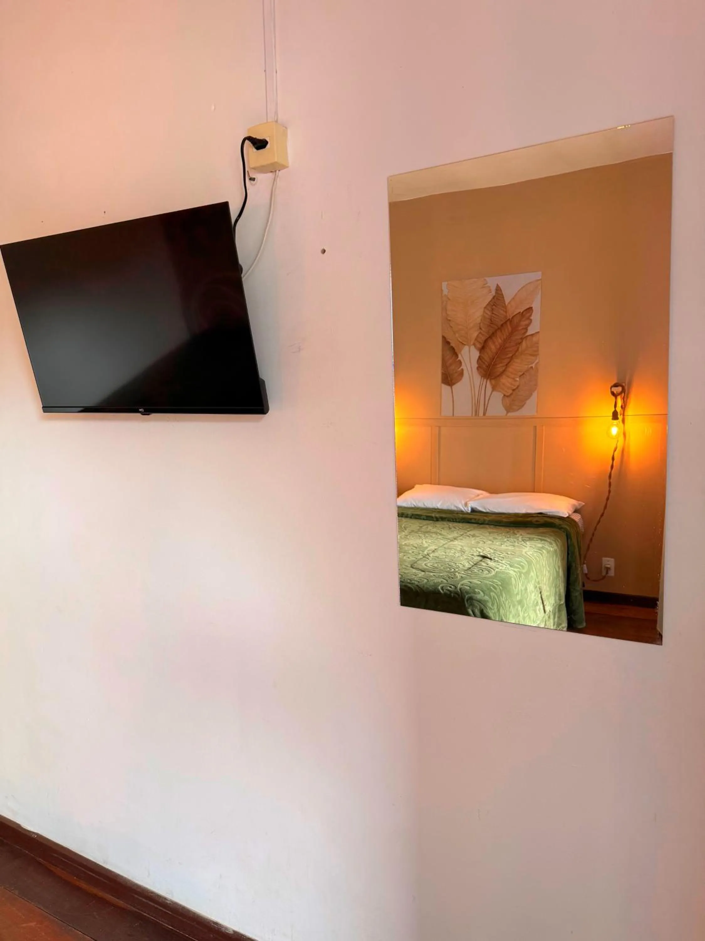 HOTEL MONTANAS