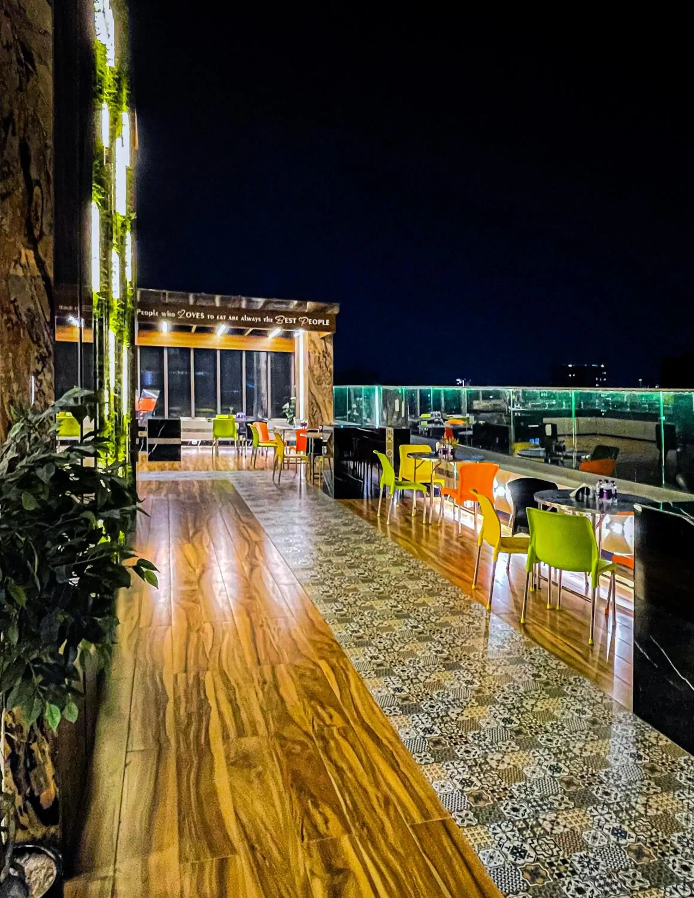 Restaurant/places to eat in Hotel Auris & Banquets, Mumbai International Airport Restaurant/places to eat in Hotel Auris & Banquets, Mumbai International Airport