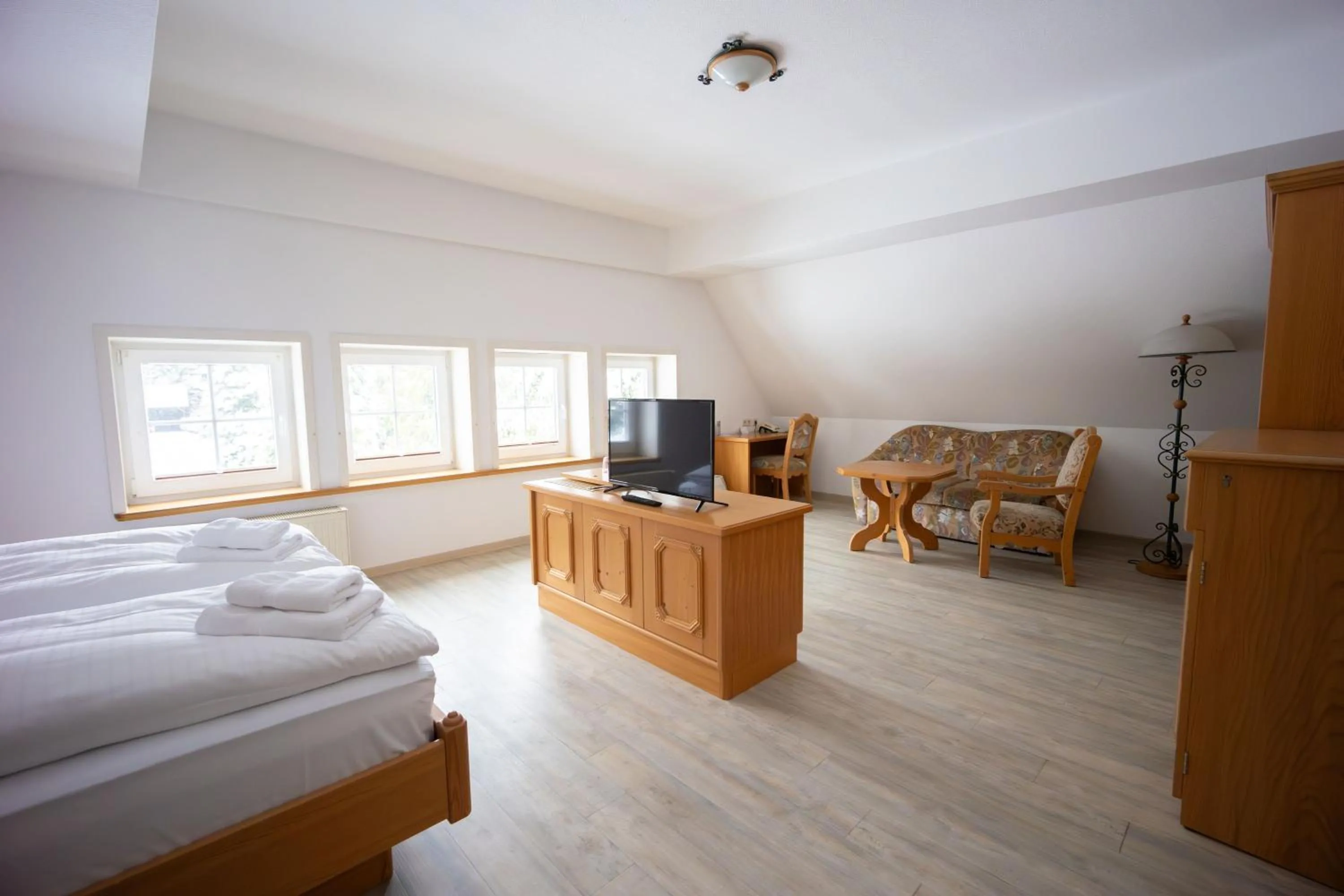 Junior Suite with Garden View - single occupancy in Landhotel Der Buchenhof Bad Essen