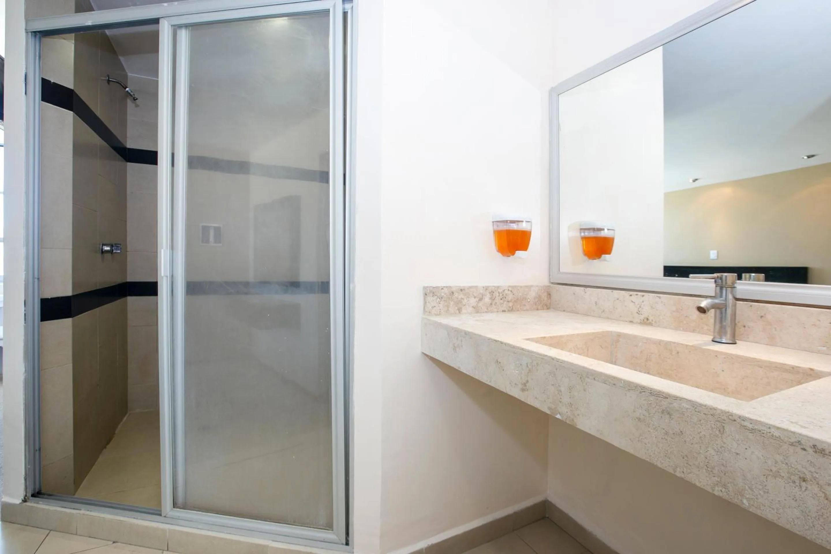 Bathroom in Hotel Euro Confort,Pachuca