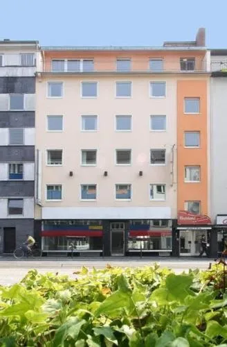 Facade/entrance in Rheinland Hotel