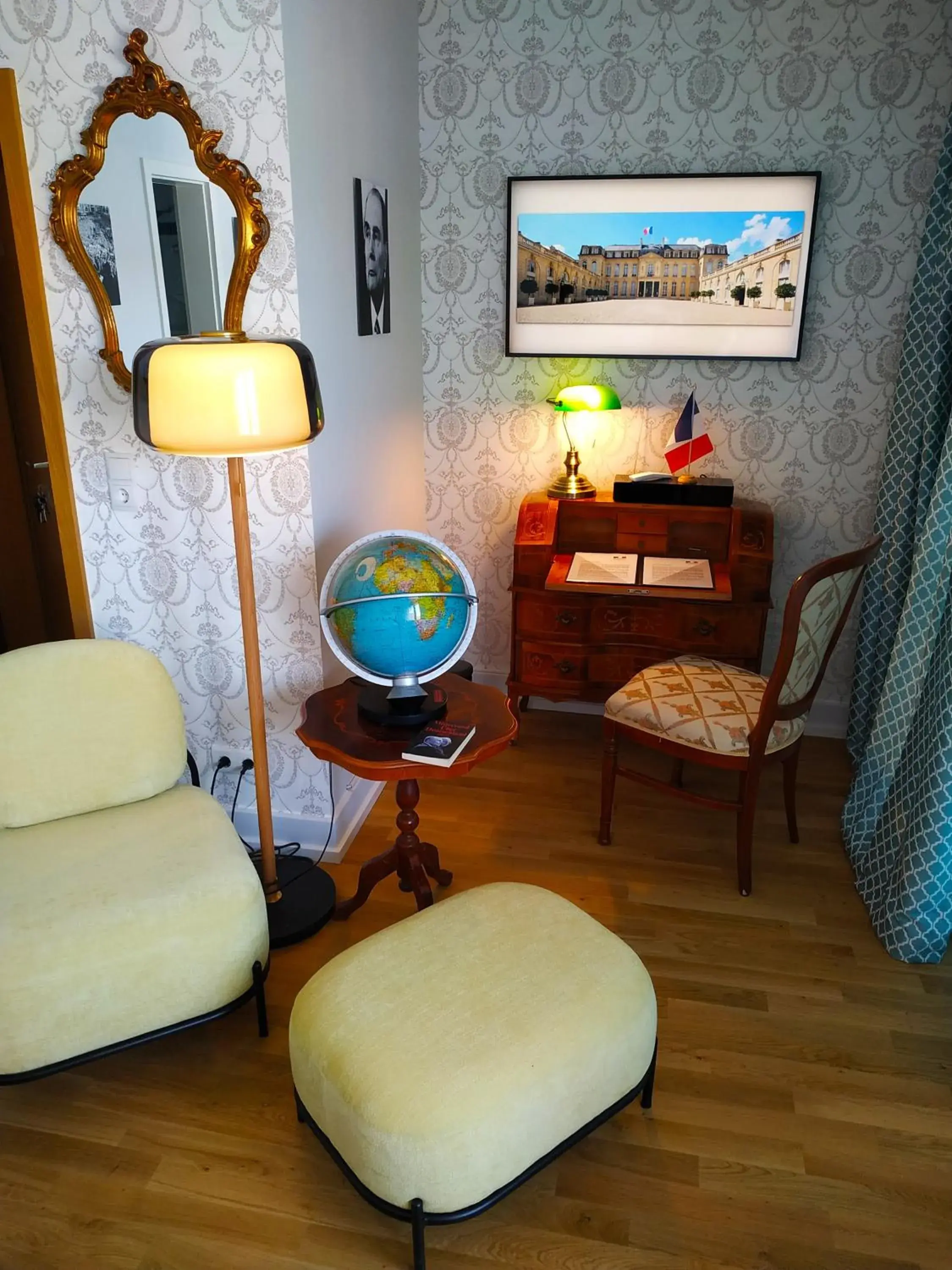 Deluxe Double or Twin Room in Rheinland Hotel Deluxe Double or Twin Room in Rheinland Hotel