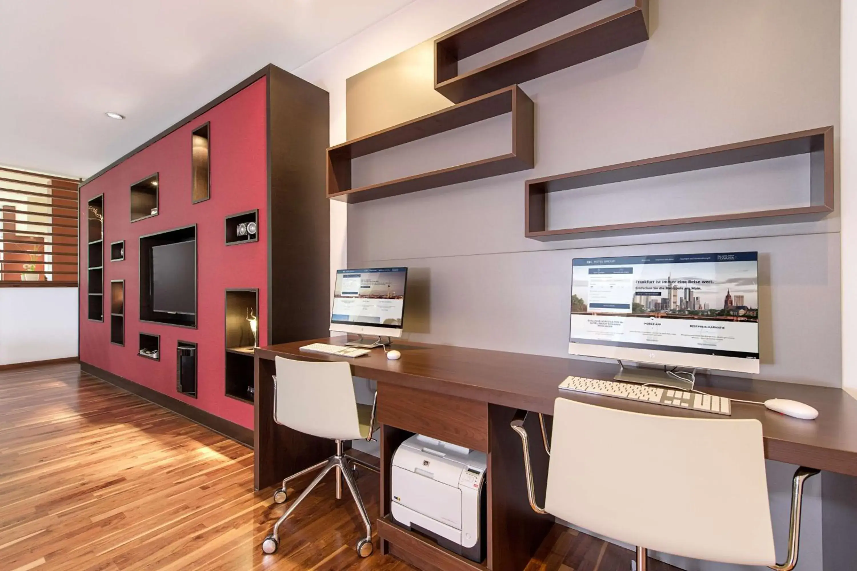 Lobby or reception in NH München Ost Conference Center Lobby or reception in NH München Ost Conference Center