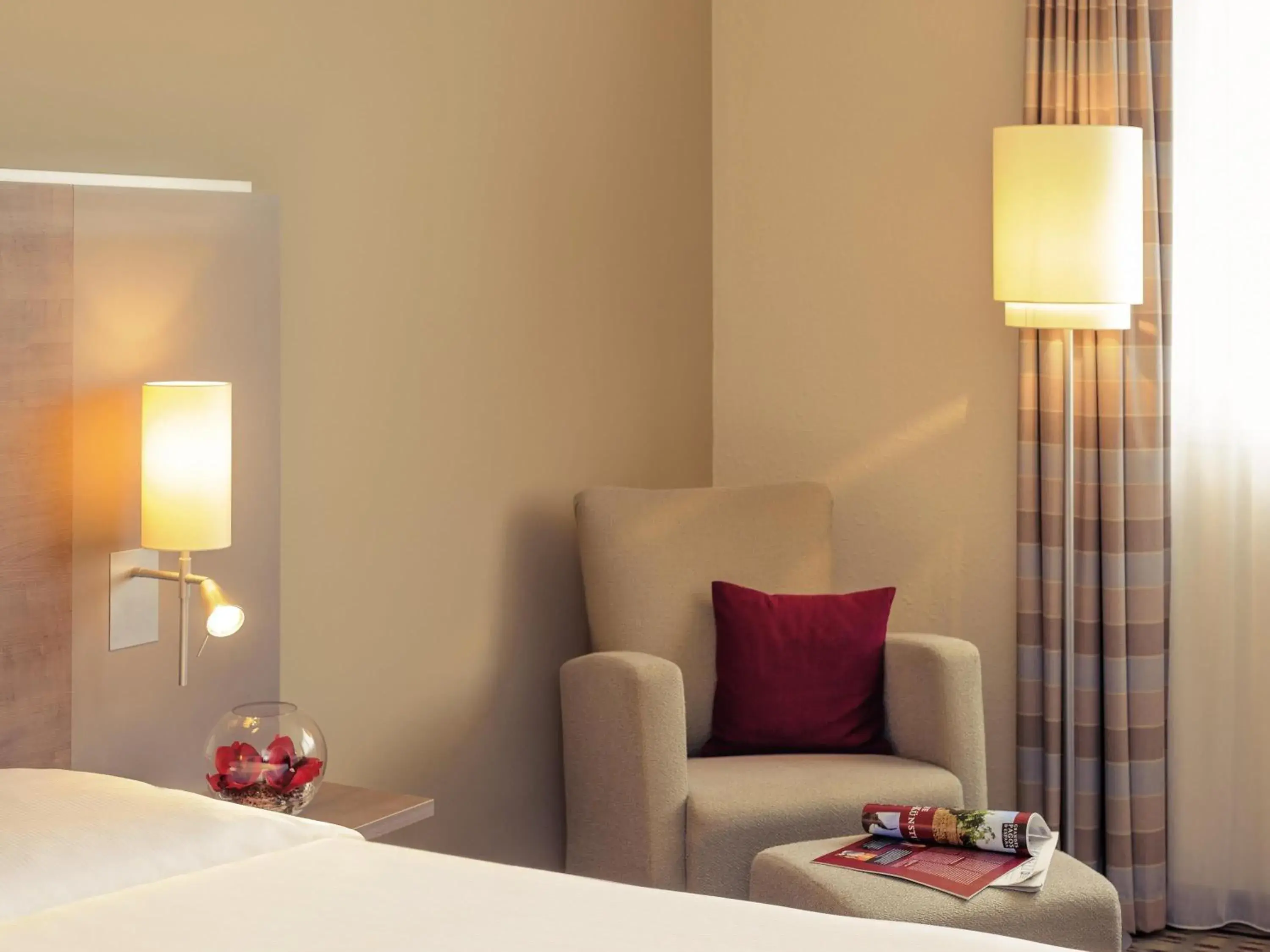 Bedroom, Bed in Mercure Hotel Frankfurt Eschborn Ost Bedroom, Bed in Mercure Hotel Frankfurt Eschborn Ost