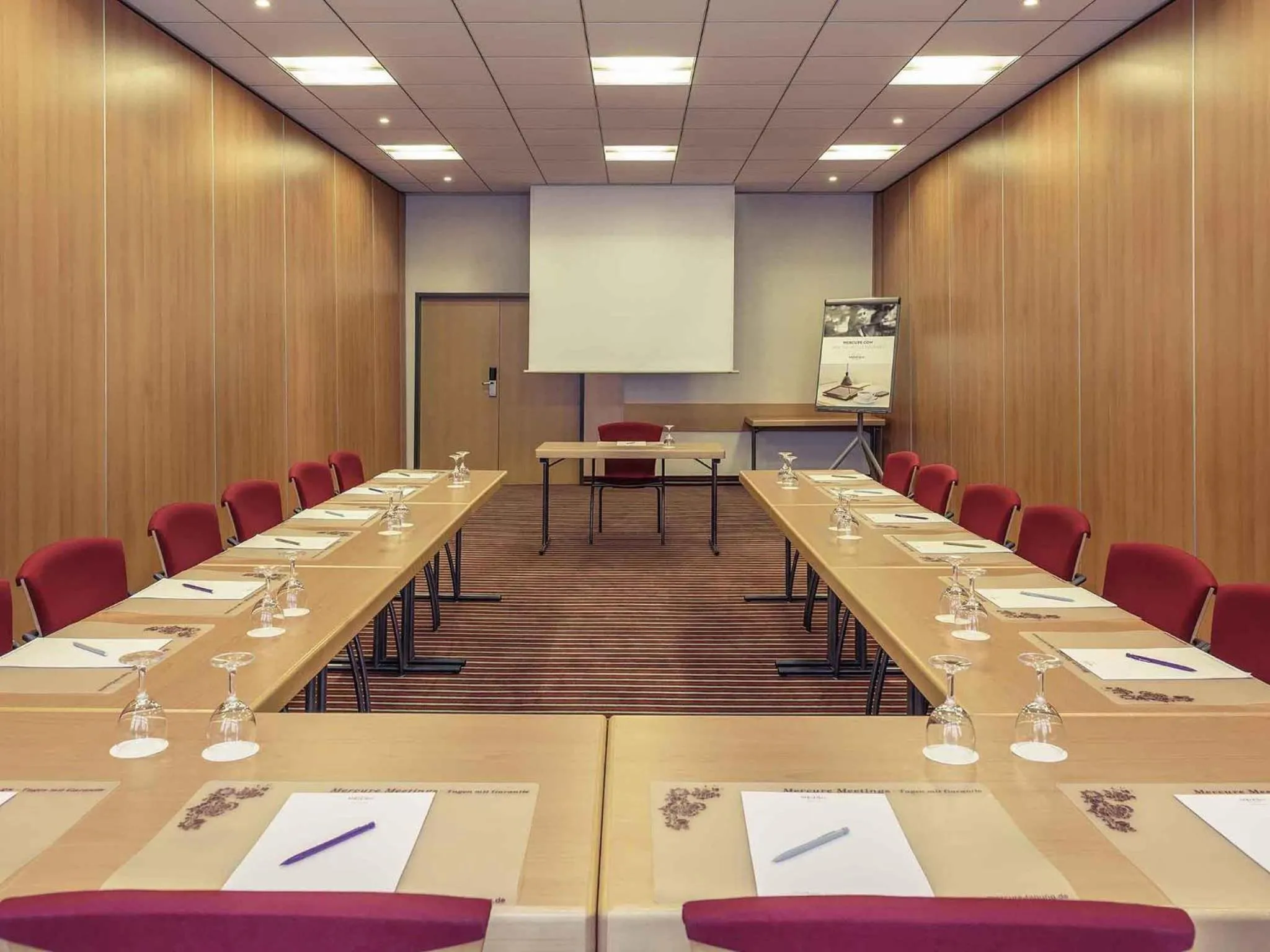 Meeting/conference room in Mercure Hotel Frankfurt Eschborn Ost