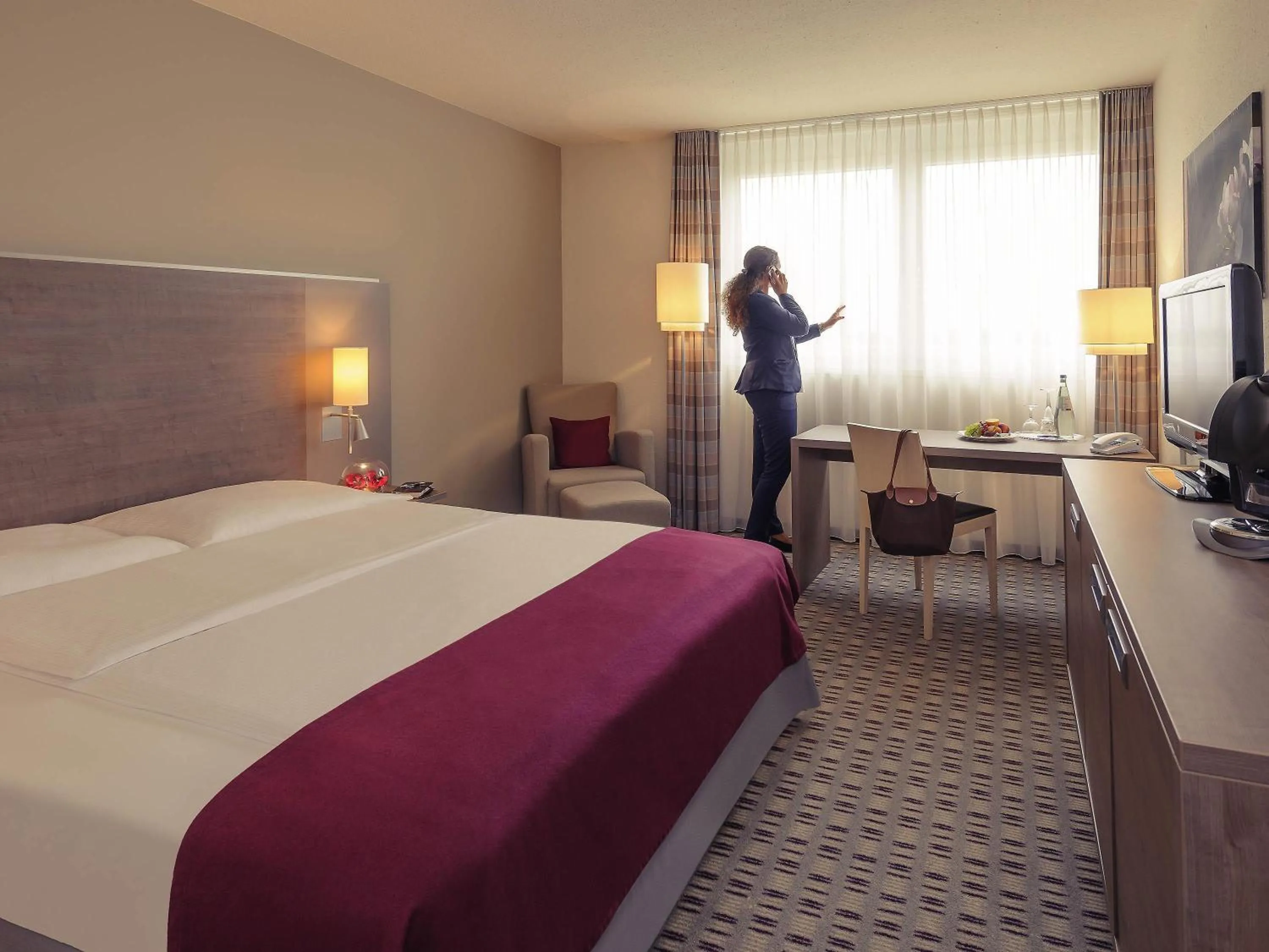 Business facilities, Bed in Mercure Hotel Frankfurt Eschborn Ost