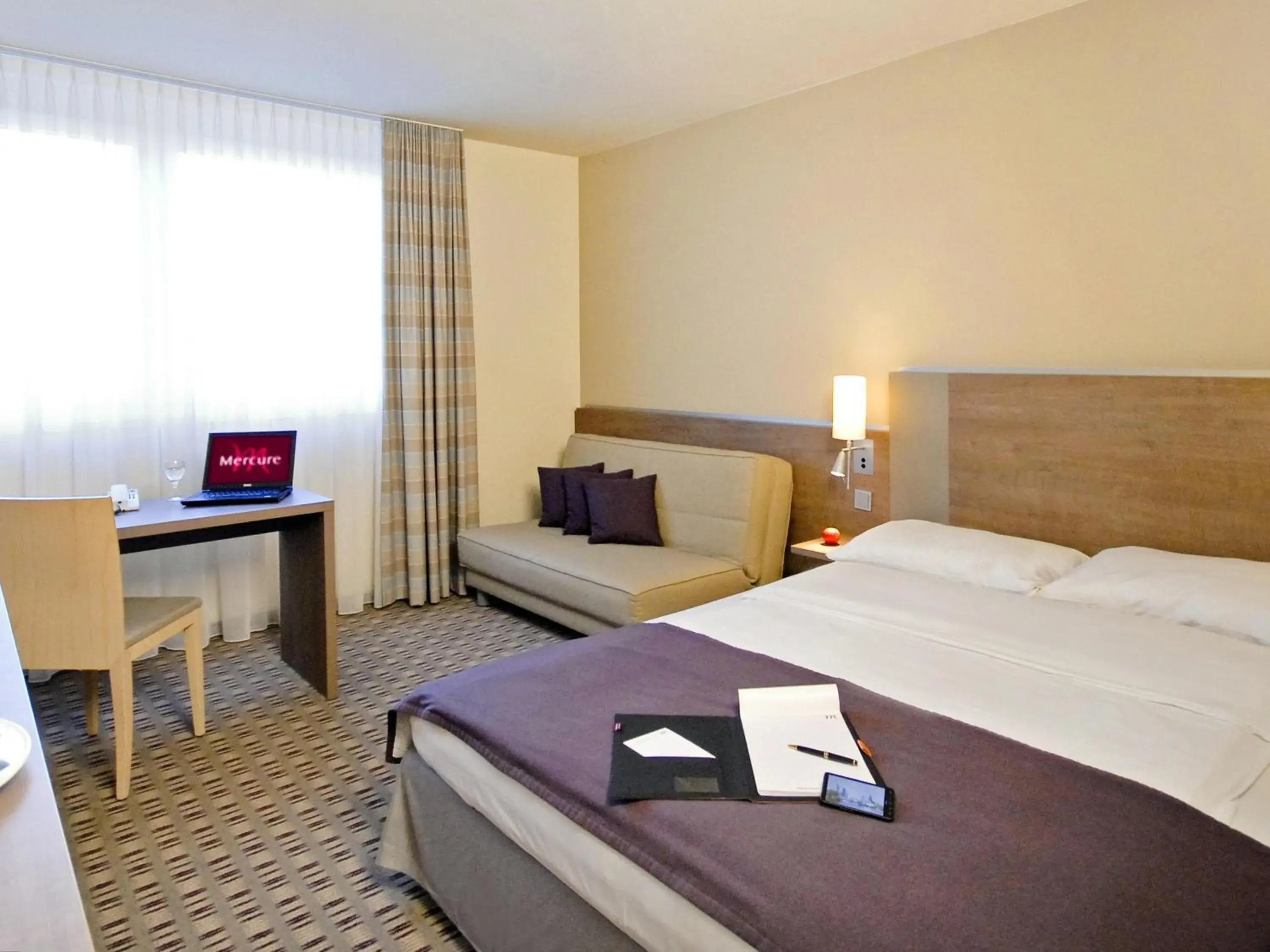 Other, Bed in Mercure Hotel Frankfurt Eschborn Ost Other, Bed in Mercure Hotel Frankfurt Eschborn Ost